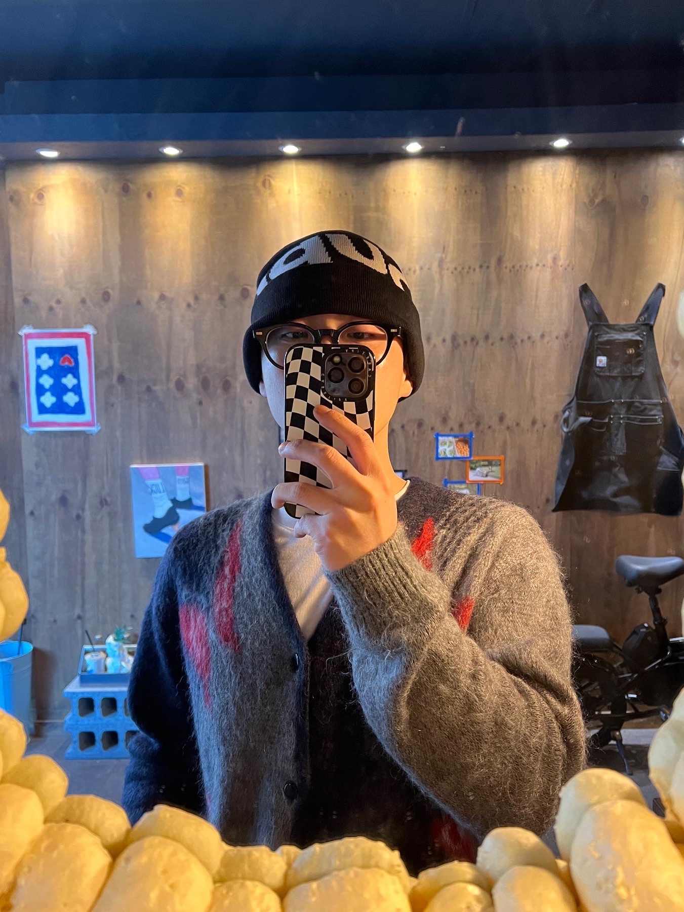 Supreme Big Logo Beanie Black, Needles Mohair Papillon Cardigan Grey 착용 스타일 - 2