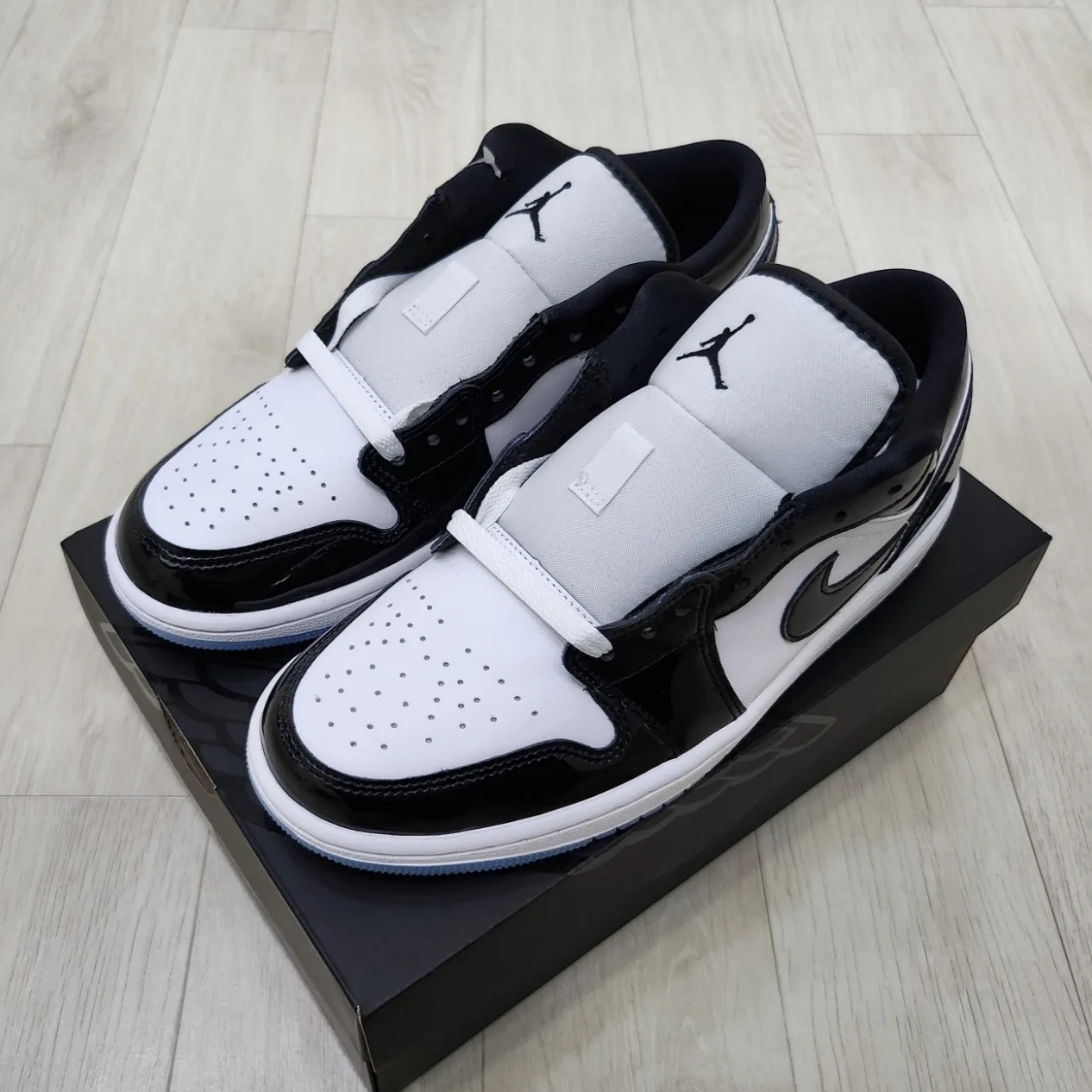 Jordan 1 Low SE Concord 착용 스타일 - 2
