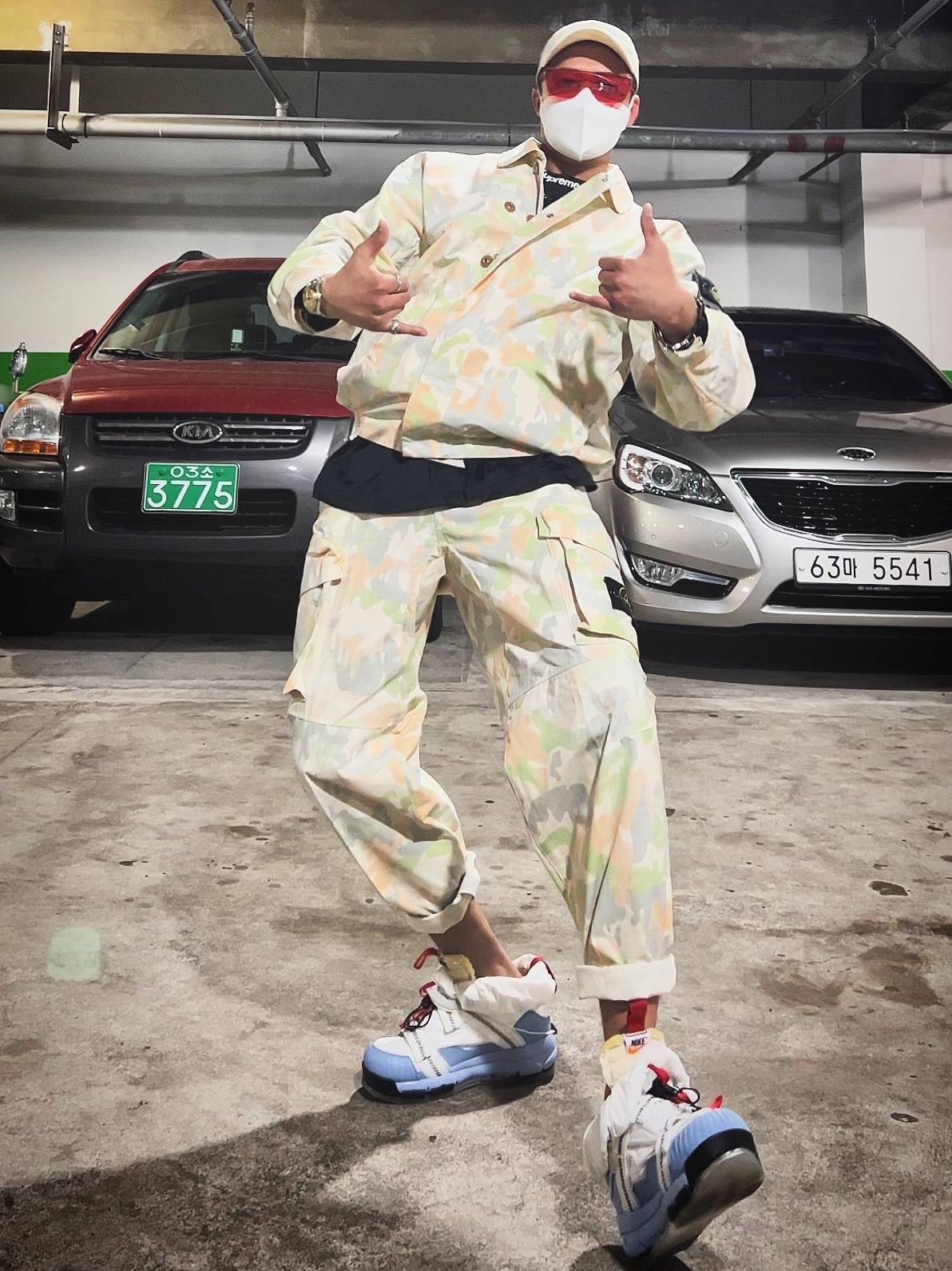 Supreme x Stone Island Reactive Ice Camo Ripstop Camp Cap Tan - 22SS, Supreme x Stone Island Reactive Ice Camo Ripstop Jacket Tan - 22SS 착용 스타일 - 2