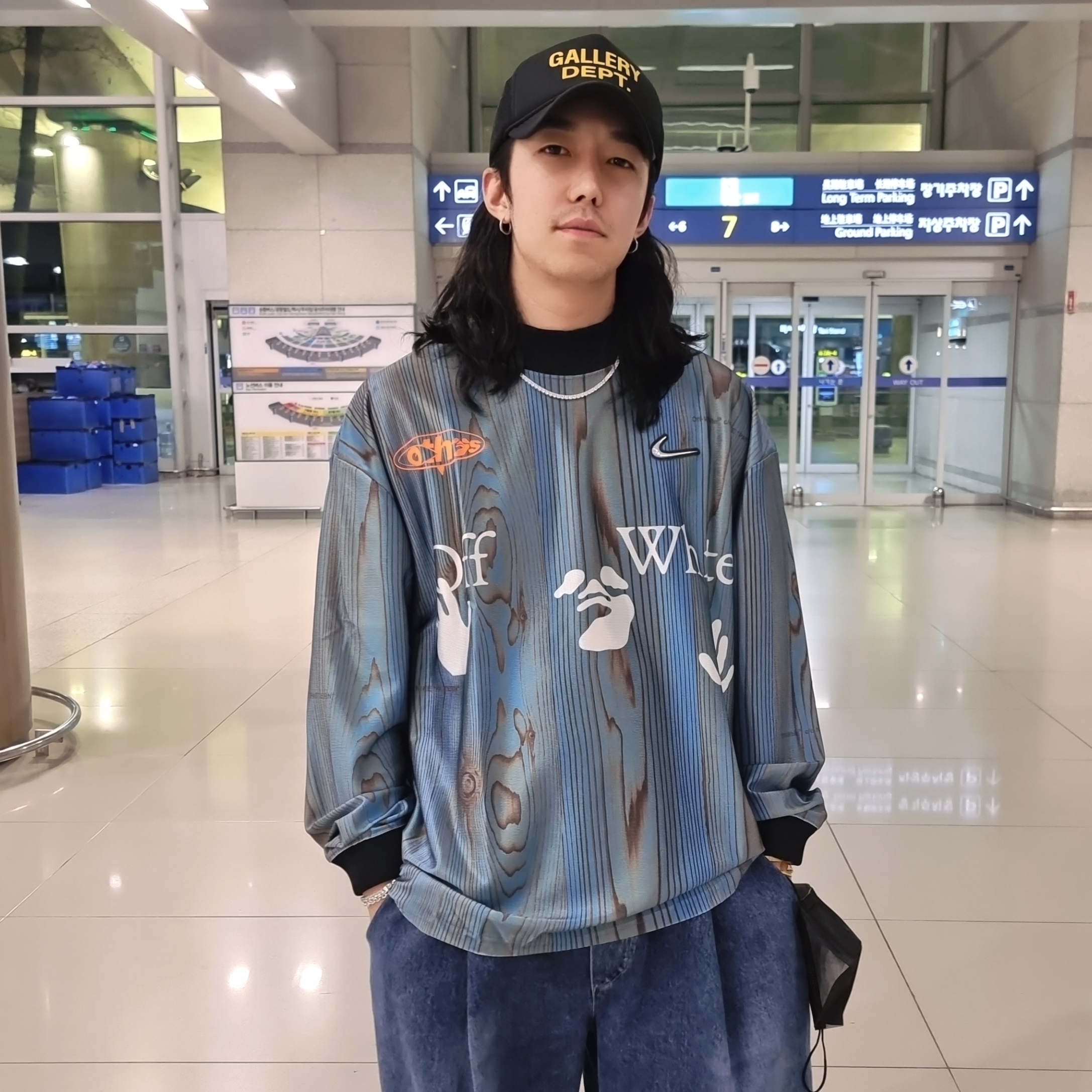 Nike x Off-White NRG Jersey Imperial Blue - Asia, Gallery Dept. GD Trucker Cap Black 착용 스타일