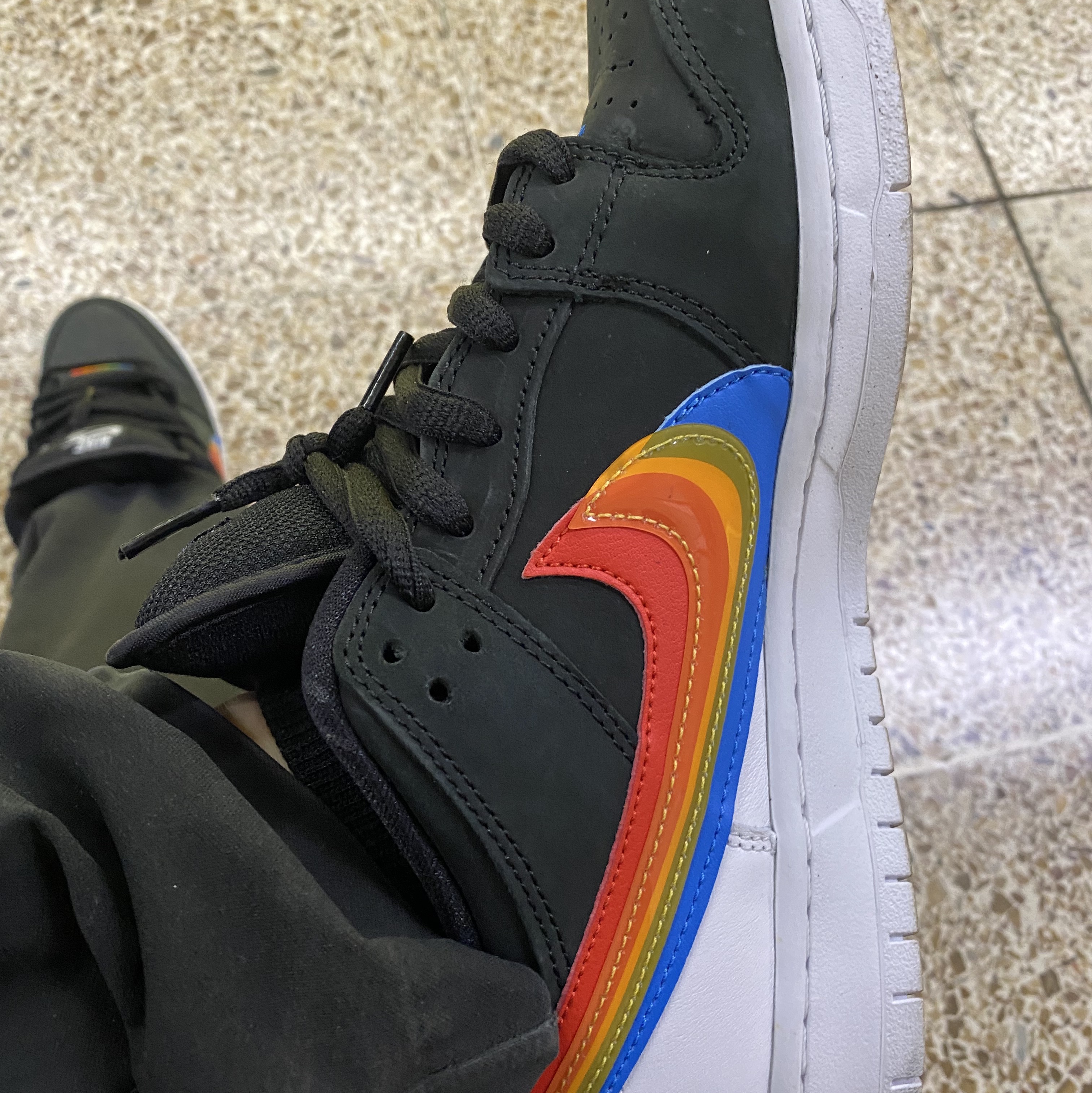 Nike x Polaroid SB Dunk Low Pro QS Black 착용 스타일 - 3