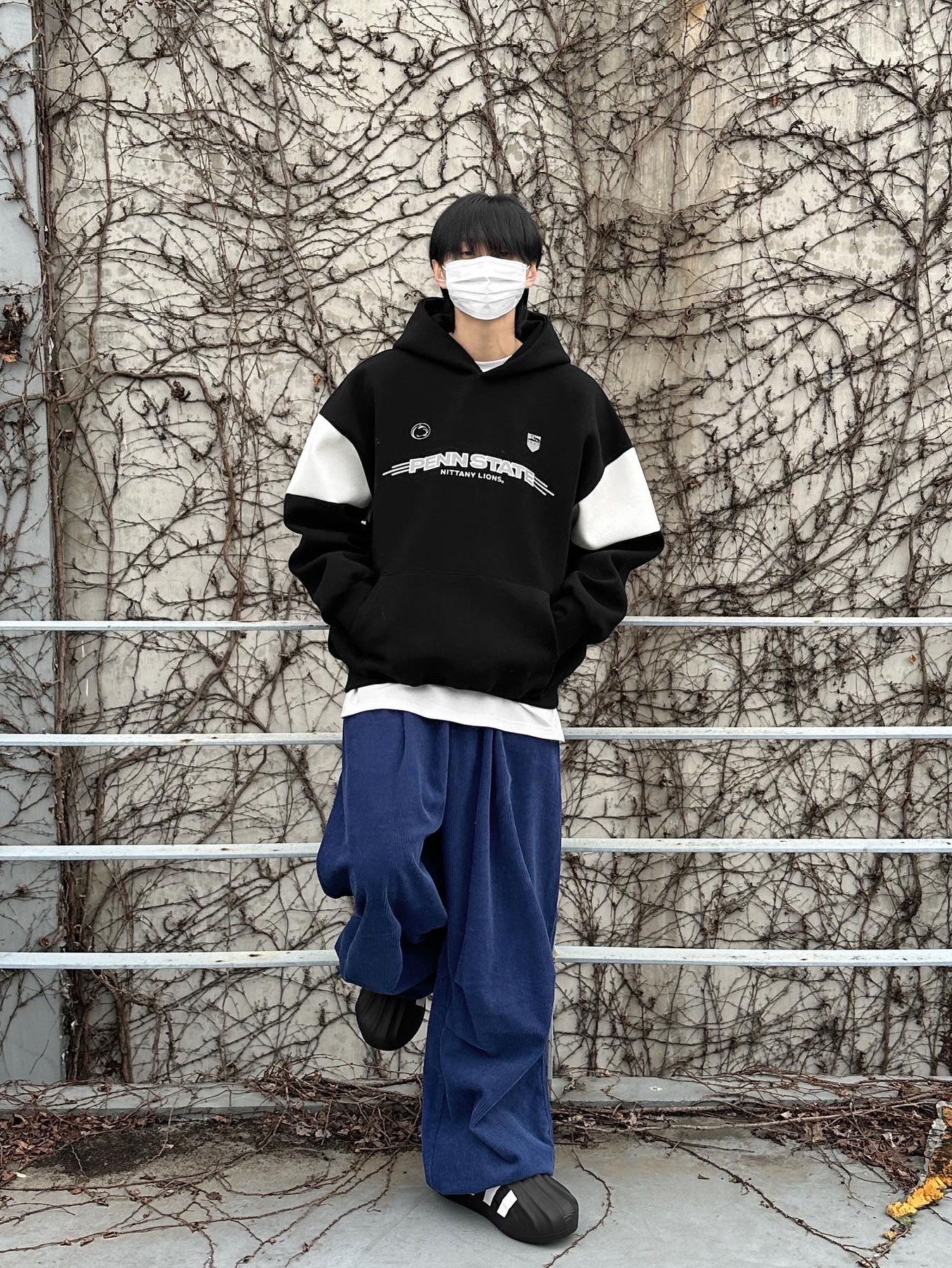 Adidas Adifom Superstar Core Black Cloud White 착용 스타일 - 2