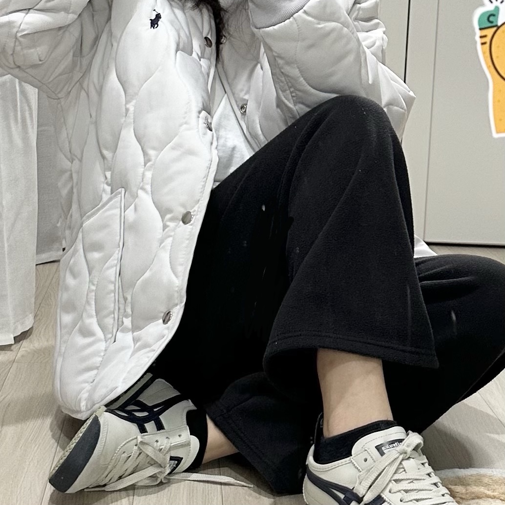 Onitsuka Tiger Mexico 66 Slip-On Birch Midnight, Onitsuka Tiger Mexico 66 Vintage White Black 착용 스타일 - 4