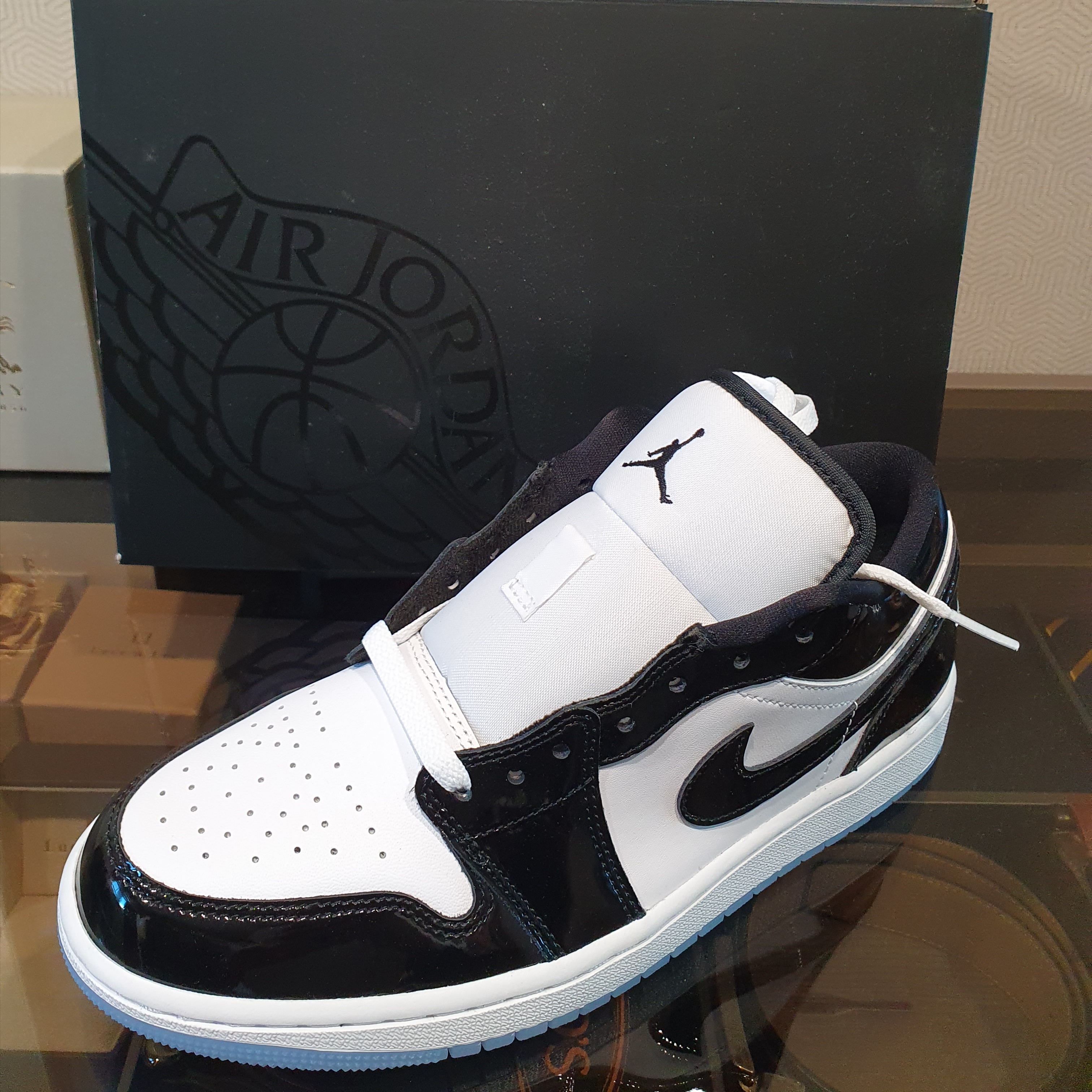 Jordan 1 Low SE Concord 착용 스타일 - 3