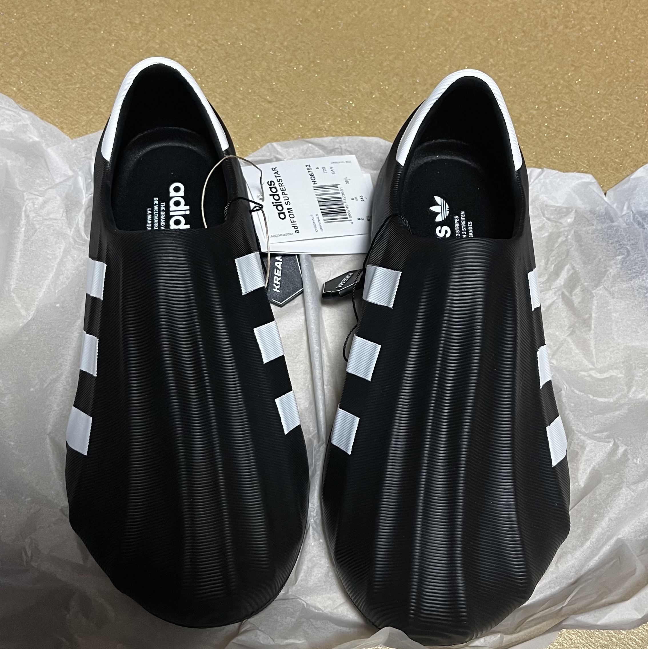 Adidas Adifom Superstar Core Black Cloud White 착용 스타일