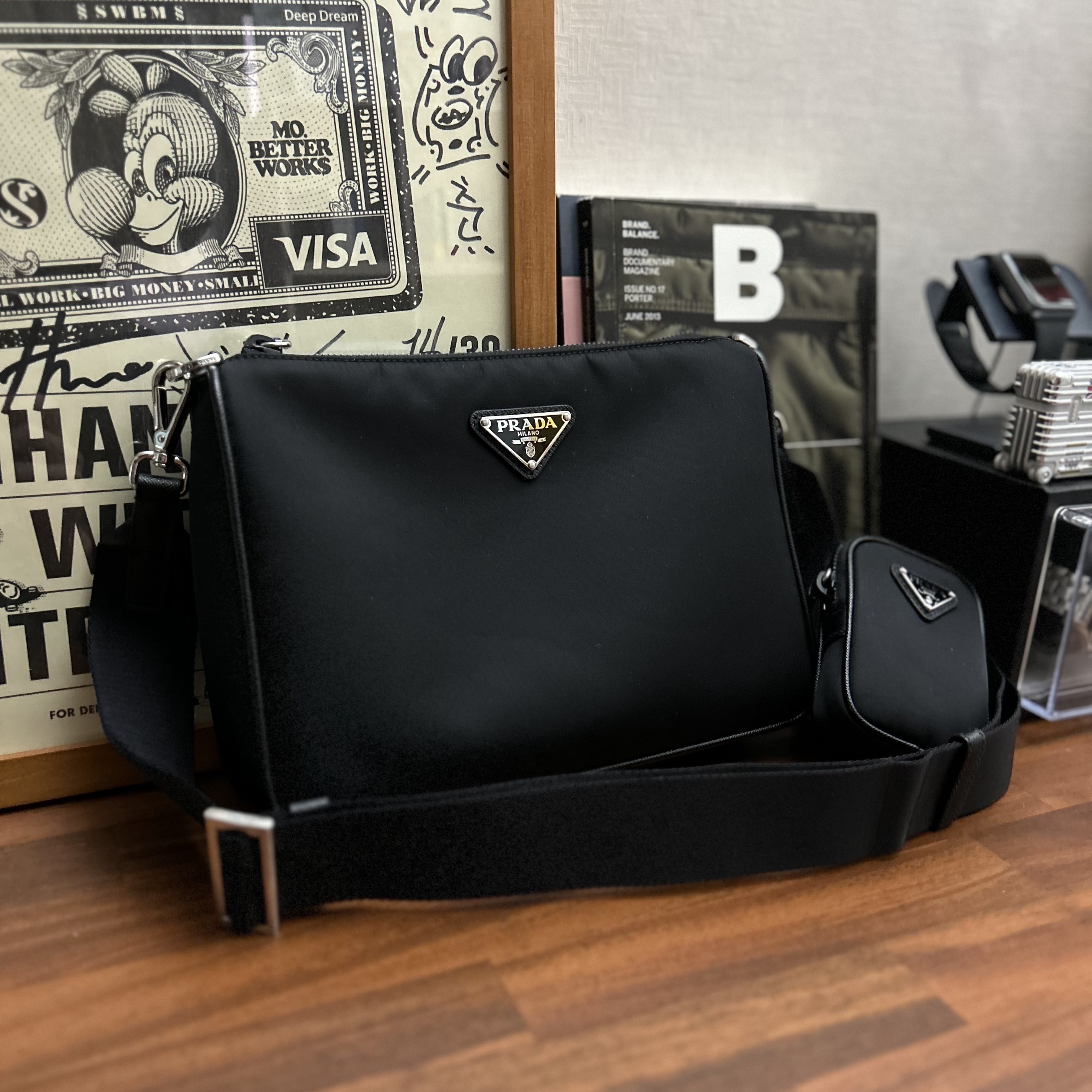 Prada Re-Nylon and Saffiano Leather Shoulder Bag Black 착용 스타일
