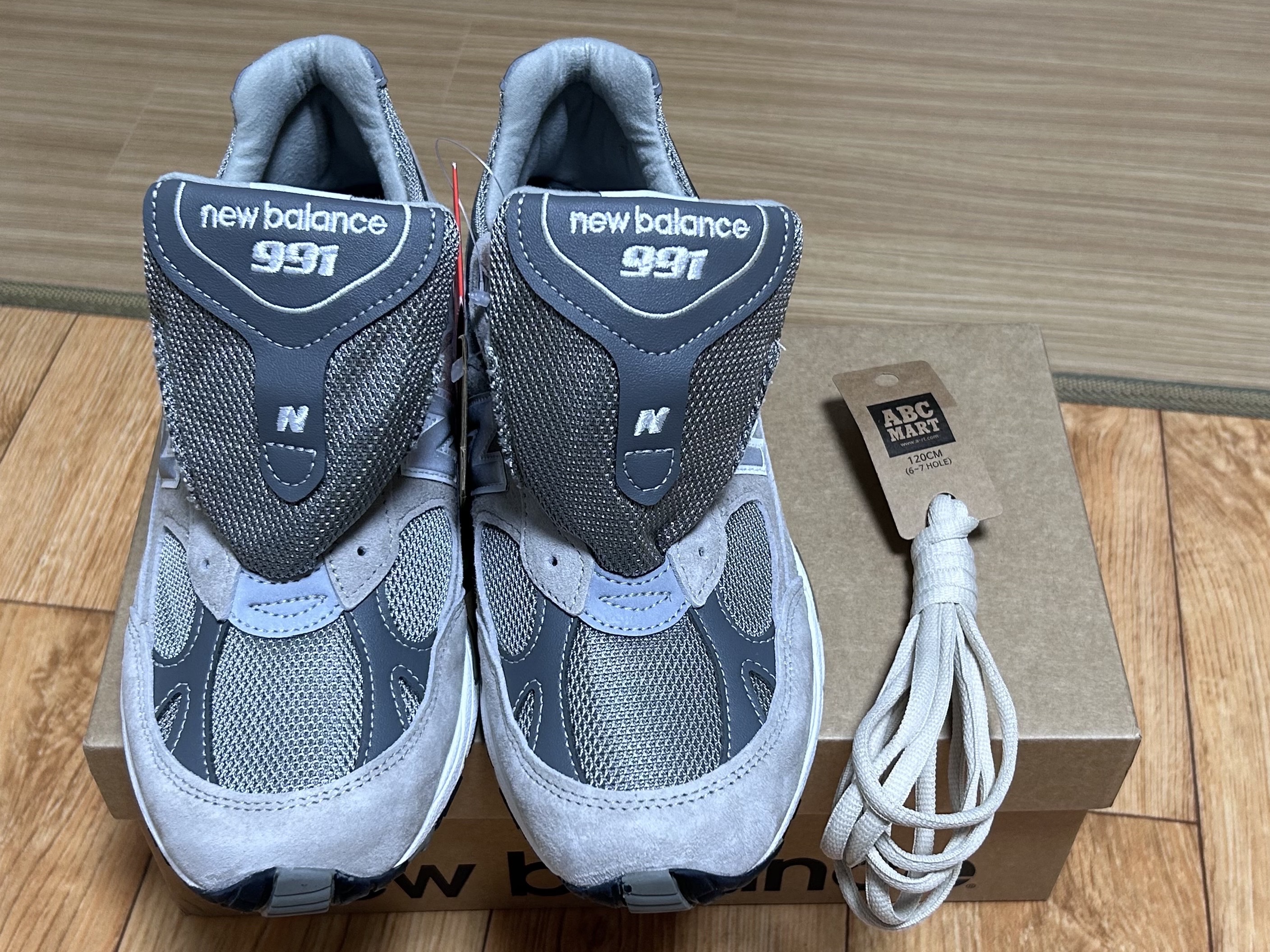 New Balance 991 Made in UK Grey 착용 스타일 - 3
