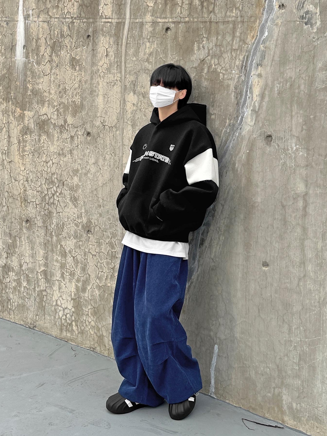 Adidas Adifom Superstar Core Black Cloud White 착용 스타일 - 5