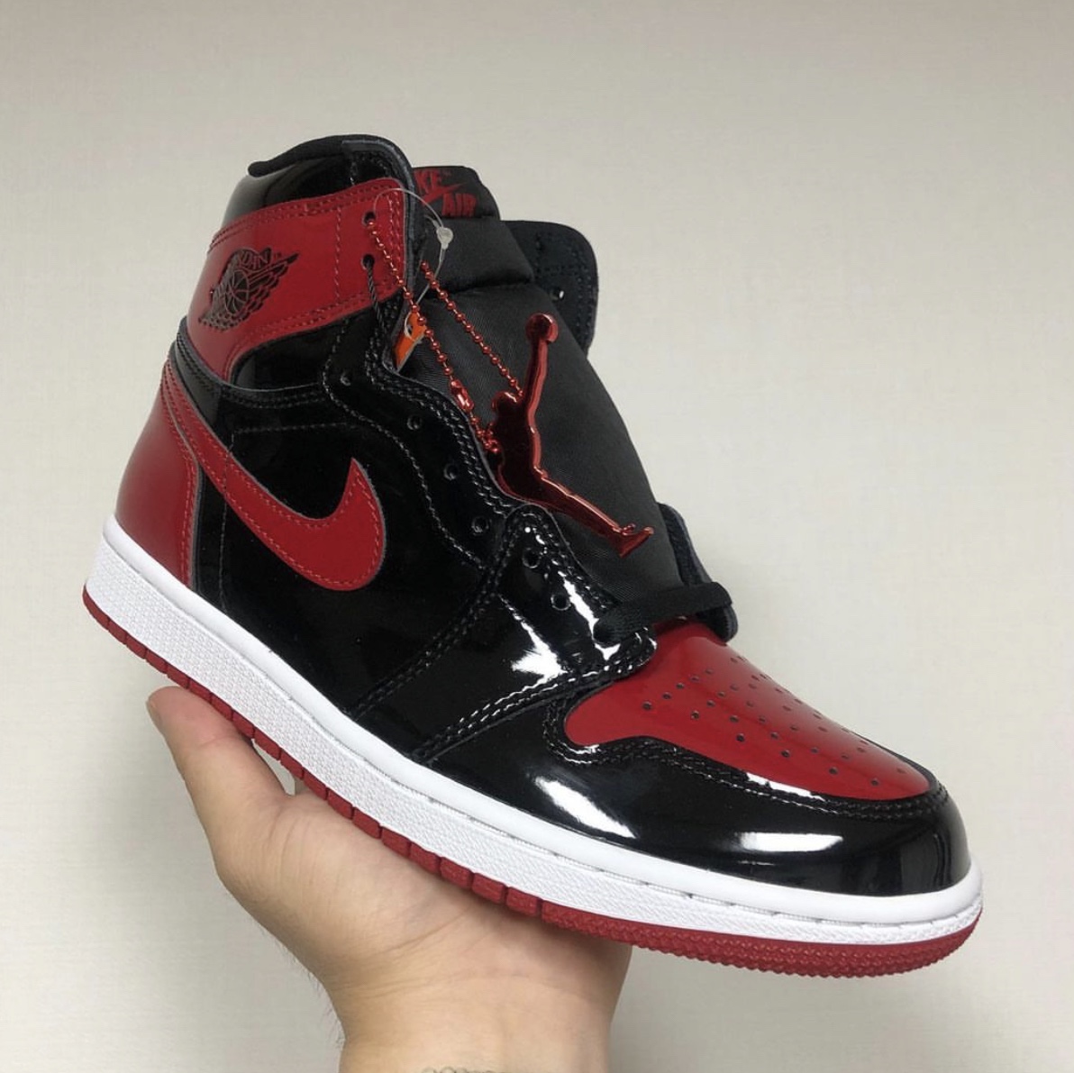 Jordan 1 Retro High OG Patent Bred 착용 스타일