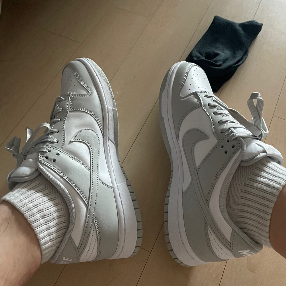 Nike Dunk Low Retro Grey Fog 착용 스타일