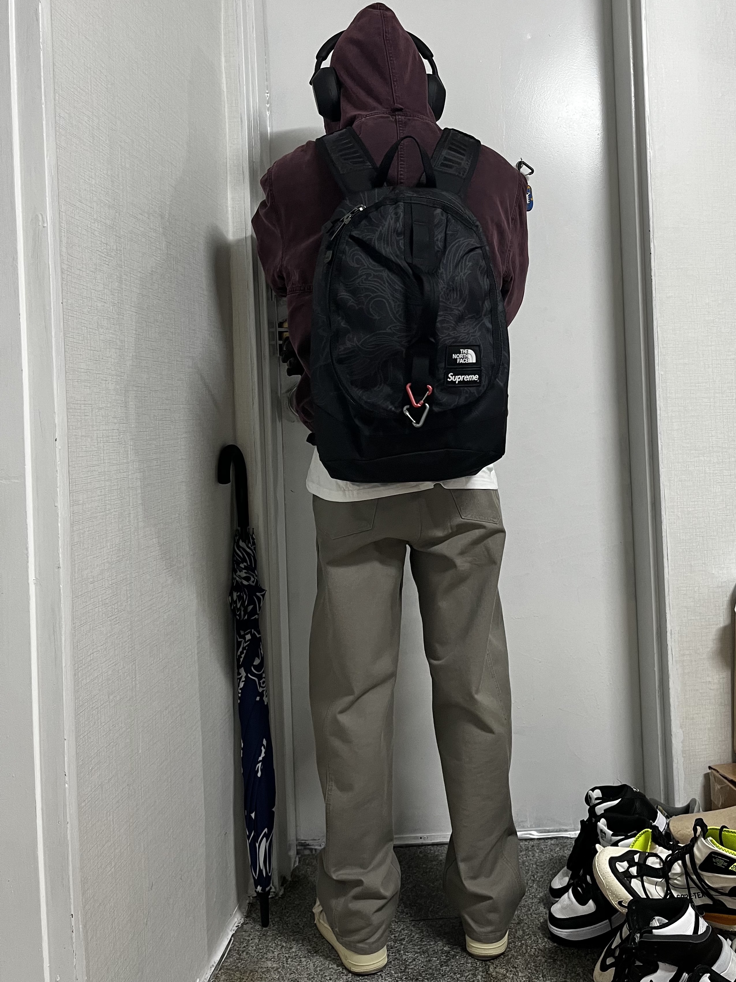 Stussy Canvas Insulated Work Jacket Purple, Supreme x The North Face Steep Tech Backpack Black Dragon - 22FW 착용 스타일