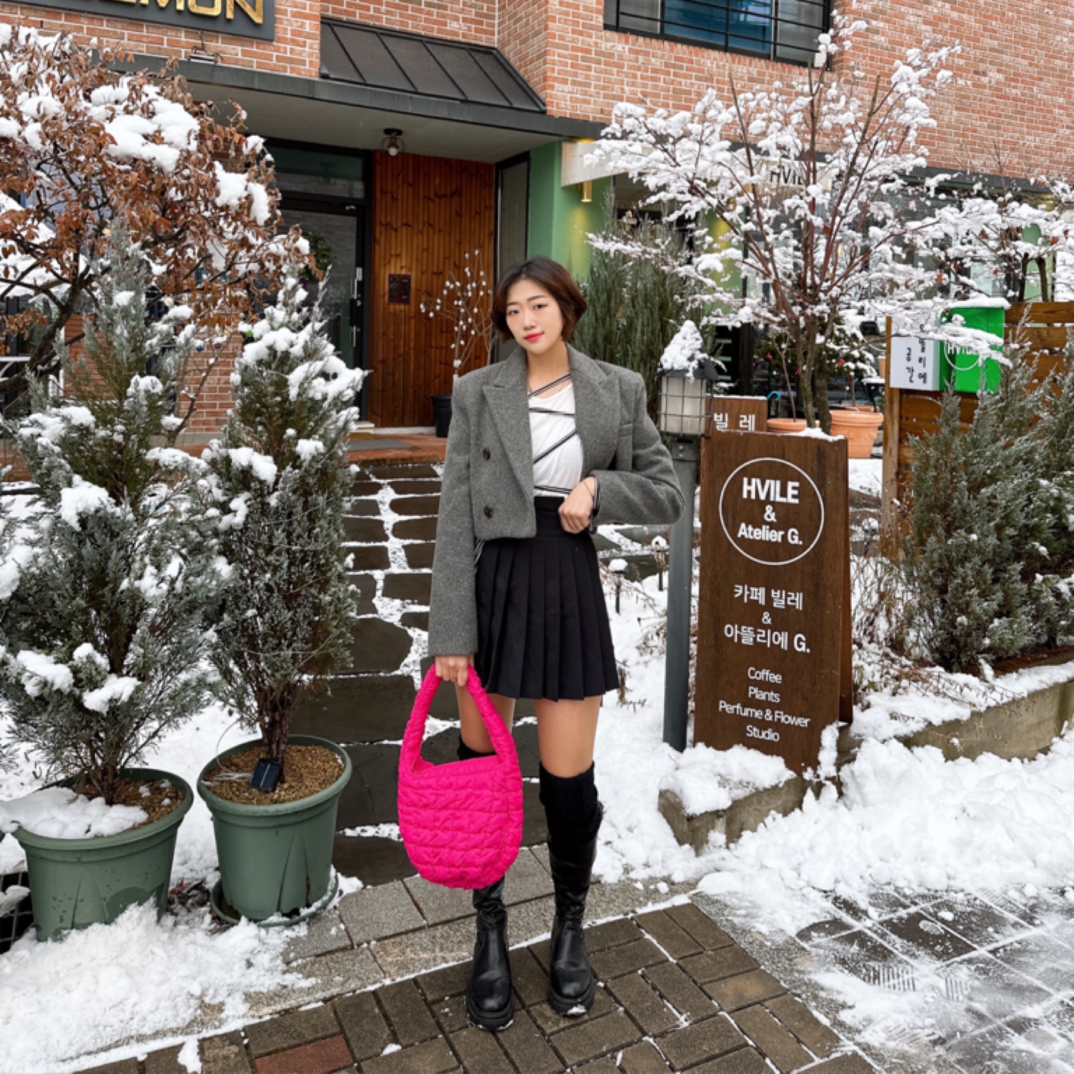 COS Quilted Mini Bag Pink 착용 스타일 - 1