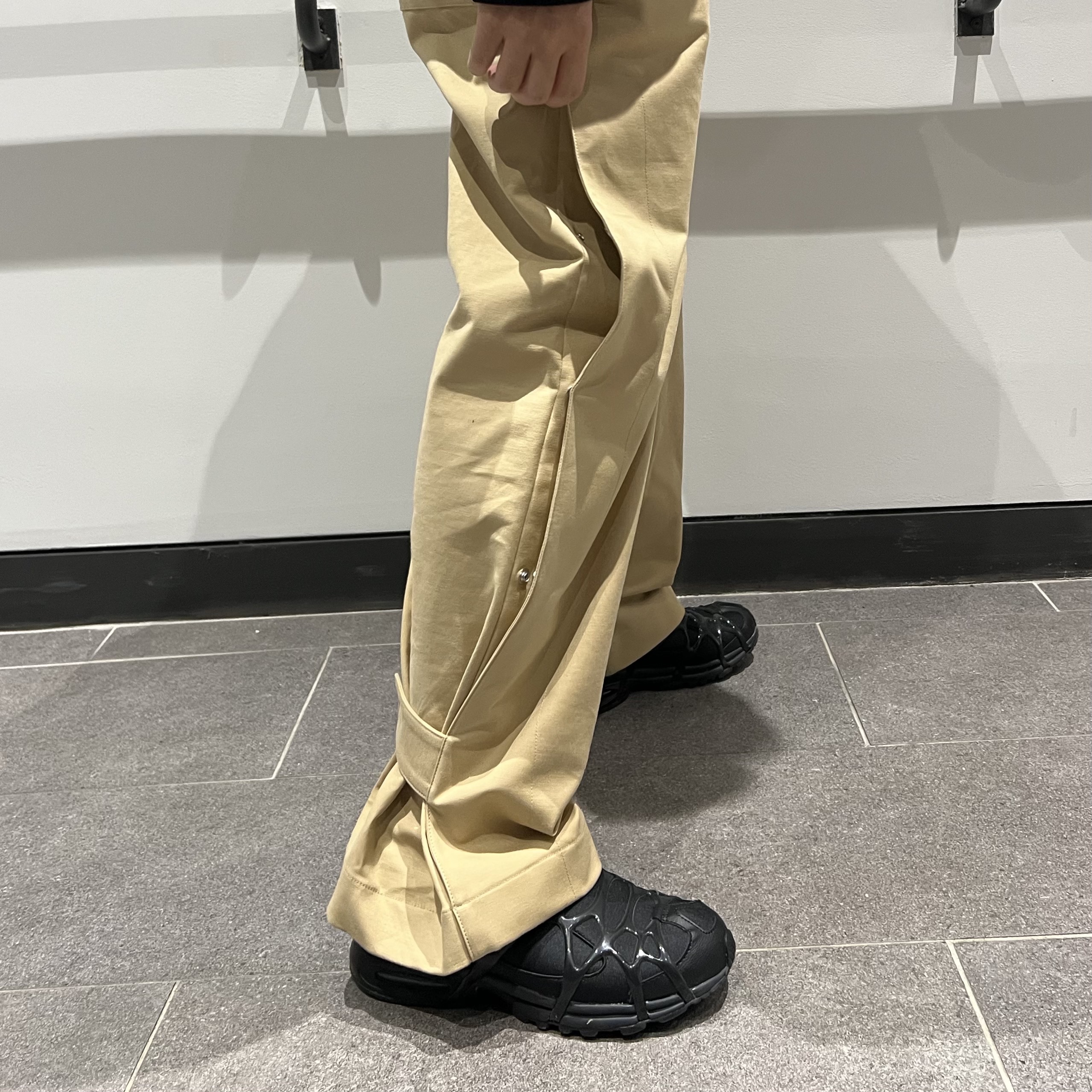 Nike Air Kukini Triple Black 착용 스타일 - 3