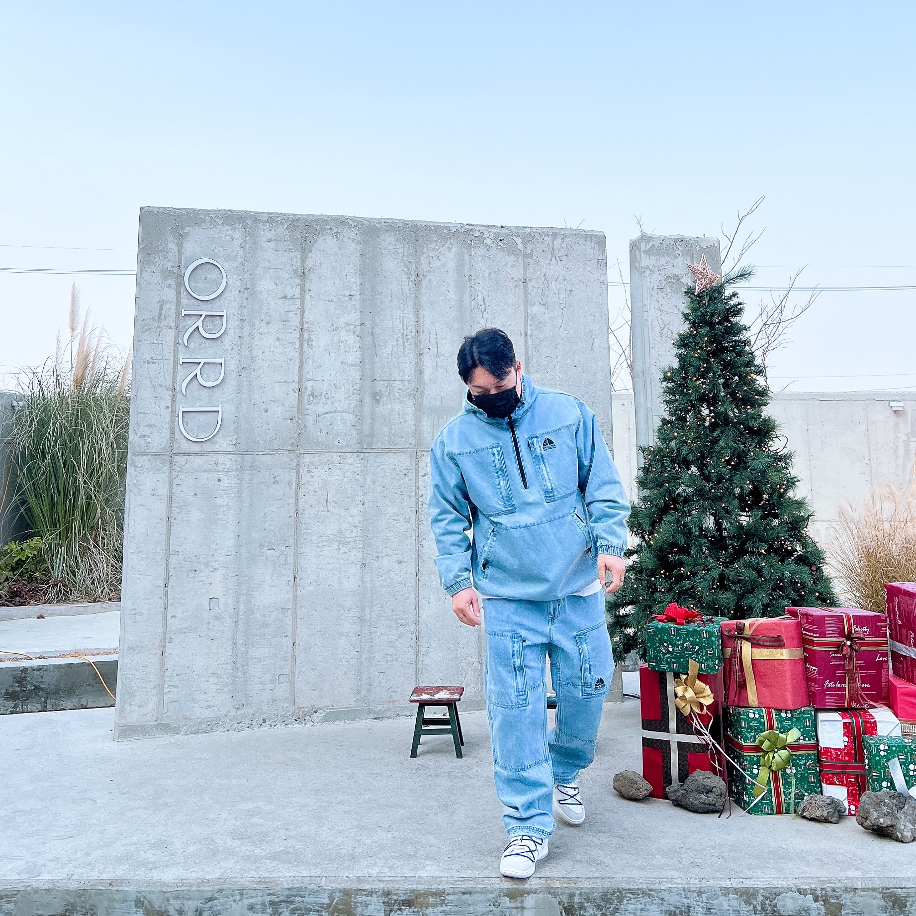 Supreme x Nike ACG Denim Pullover Washed Blue - 22FW, Supreme x Nike ACG Belted Denim Pants Washed Blue - 22FW 착용 스타일