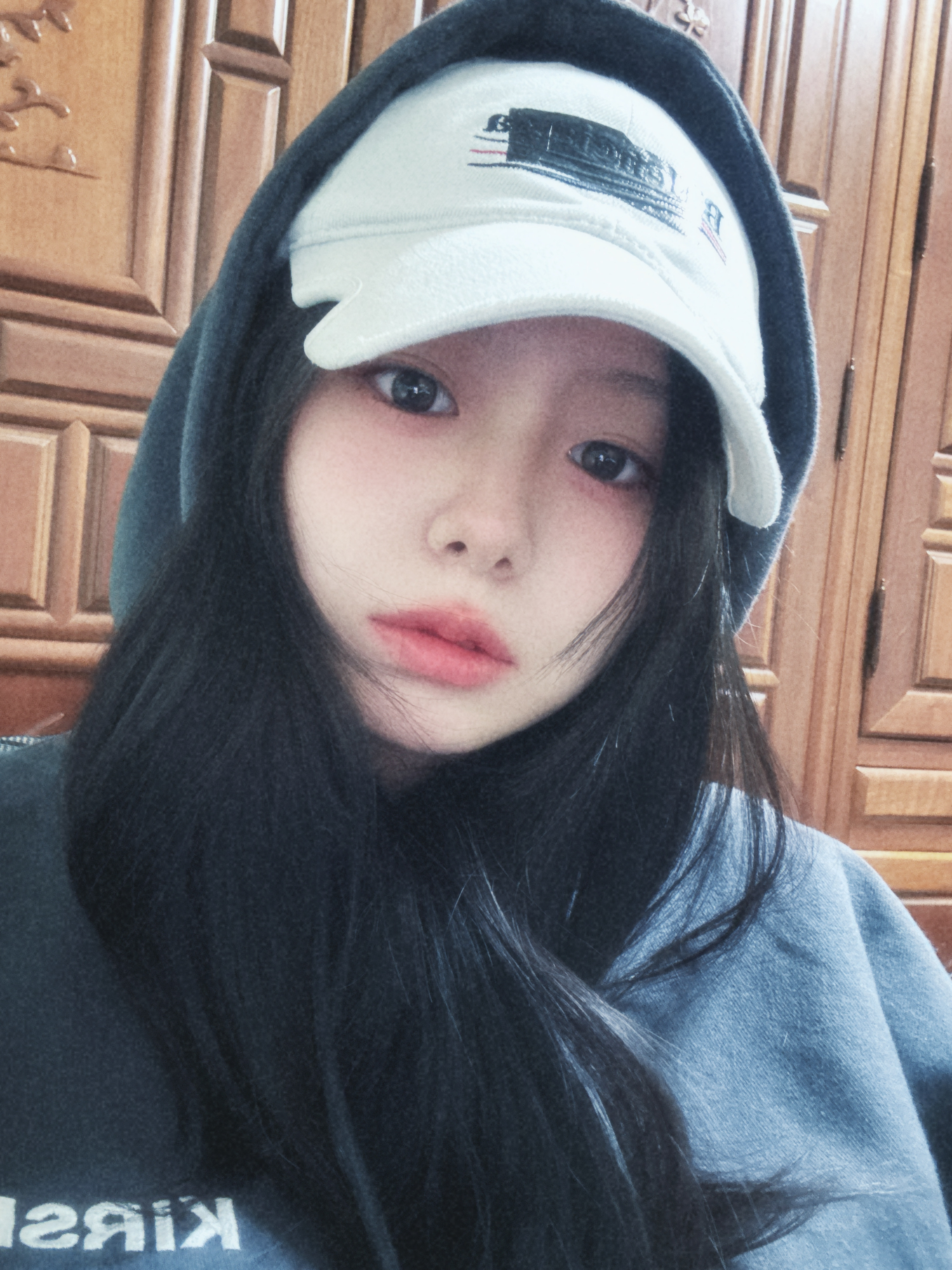Balenciaga Gaffer Cap Black 착용 스타일 - 3