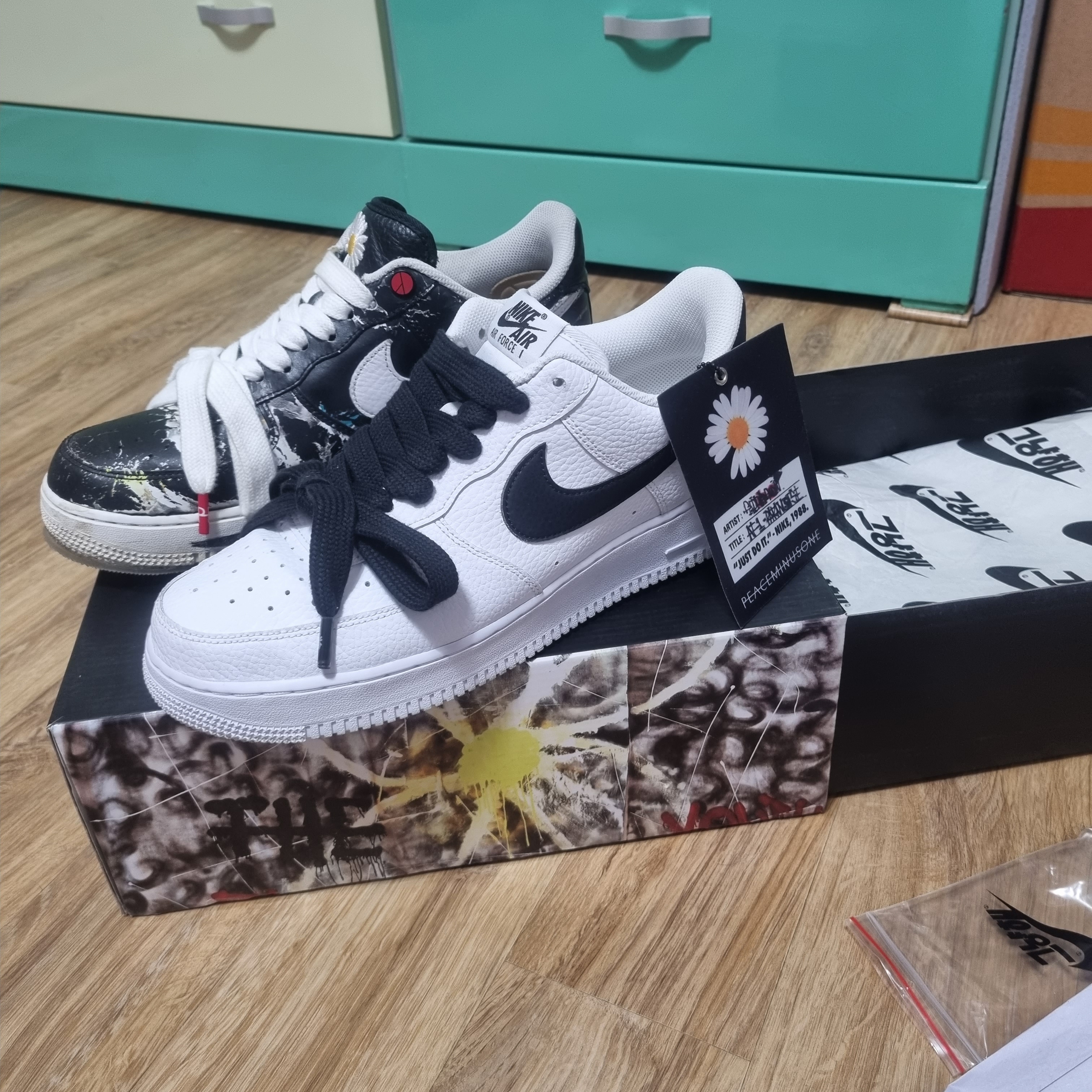 Nike Air Force 1 '07 White Black 착용 스타일 - 2