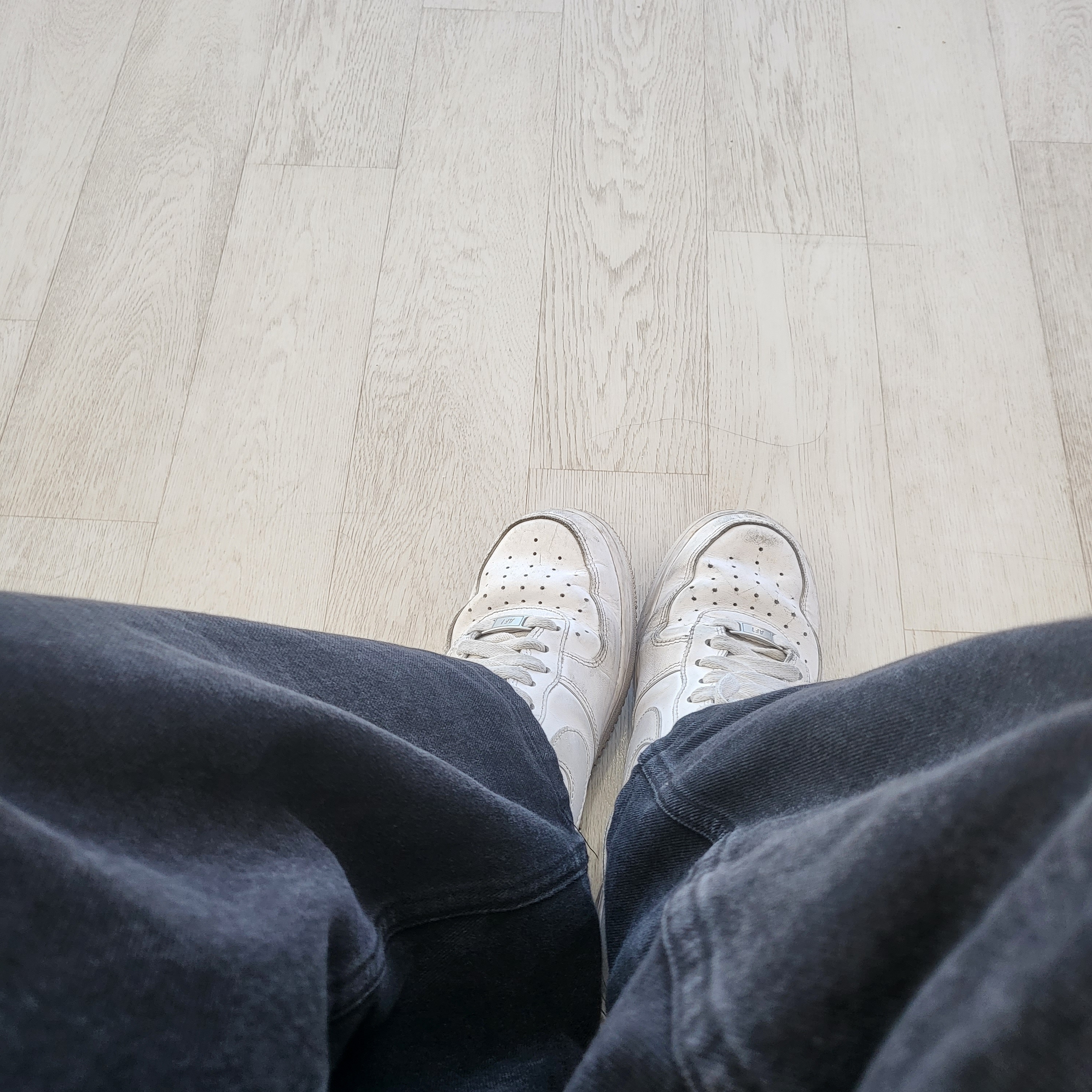 Nike Air Force 1 '07 Low White 착용 스타일