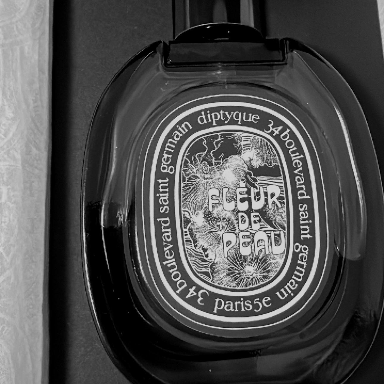Diptyque Fleur De Peau Eau De Parfum 75ml 착용 스타일