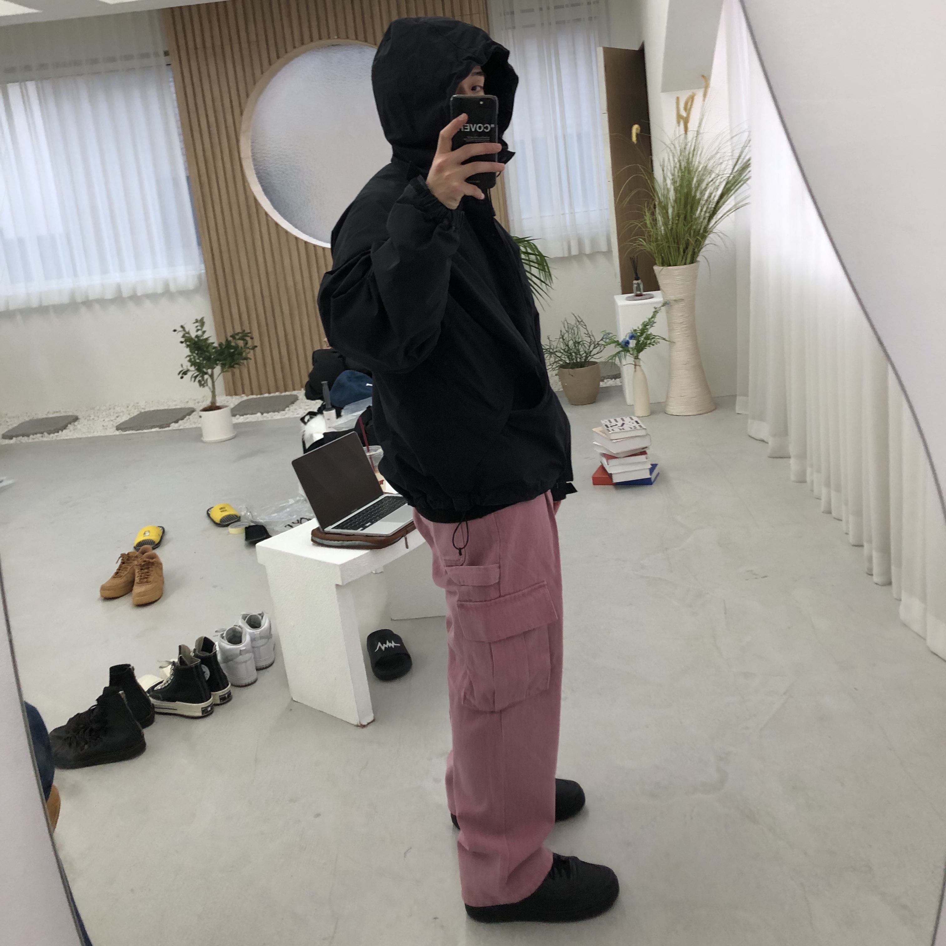 Nike x Comme des Garcons Homme Plus Air Force Mid Black, Nike x Comme des Garcons Homme Plus Air Force Mid White 착용 스타일