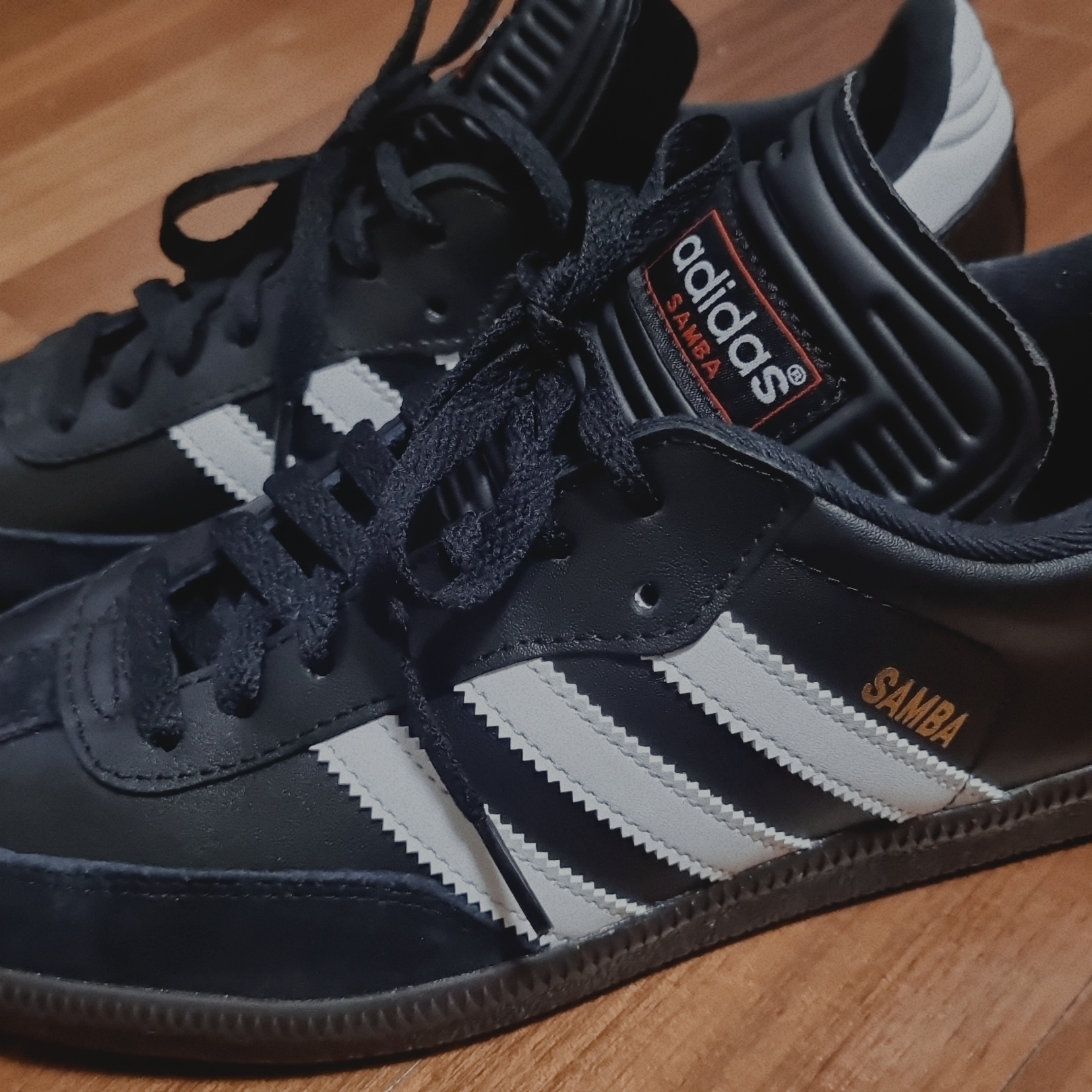 Adidas Samba Classic Core Black 착용 스타일 - 2