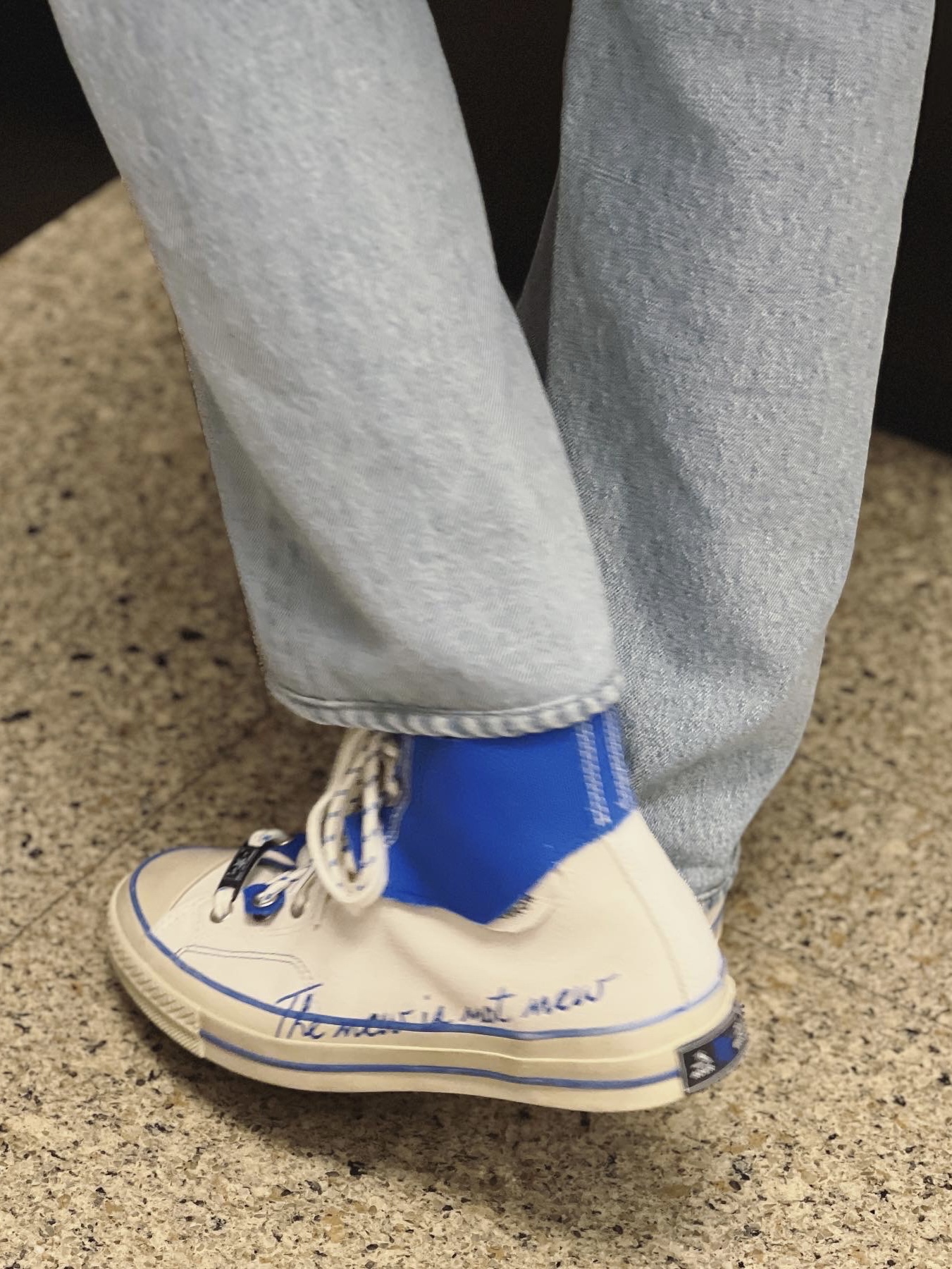 Converse x Ader Error Chuck 70 High White 착용 스타일 - 2