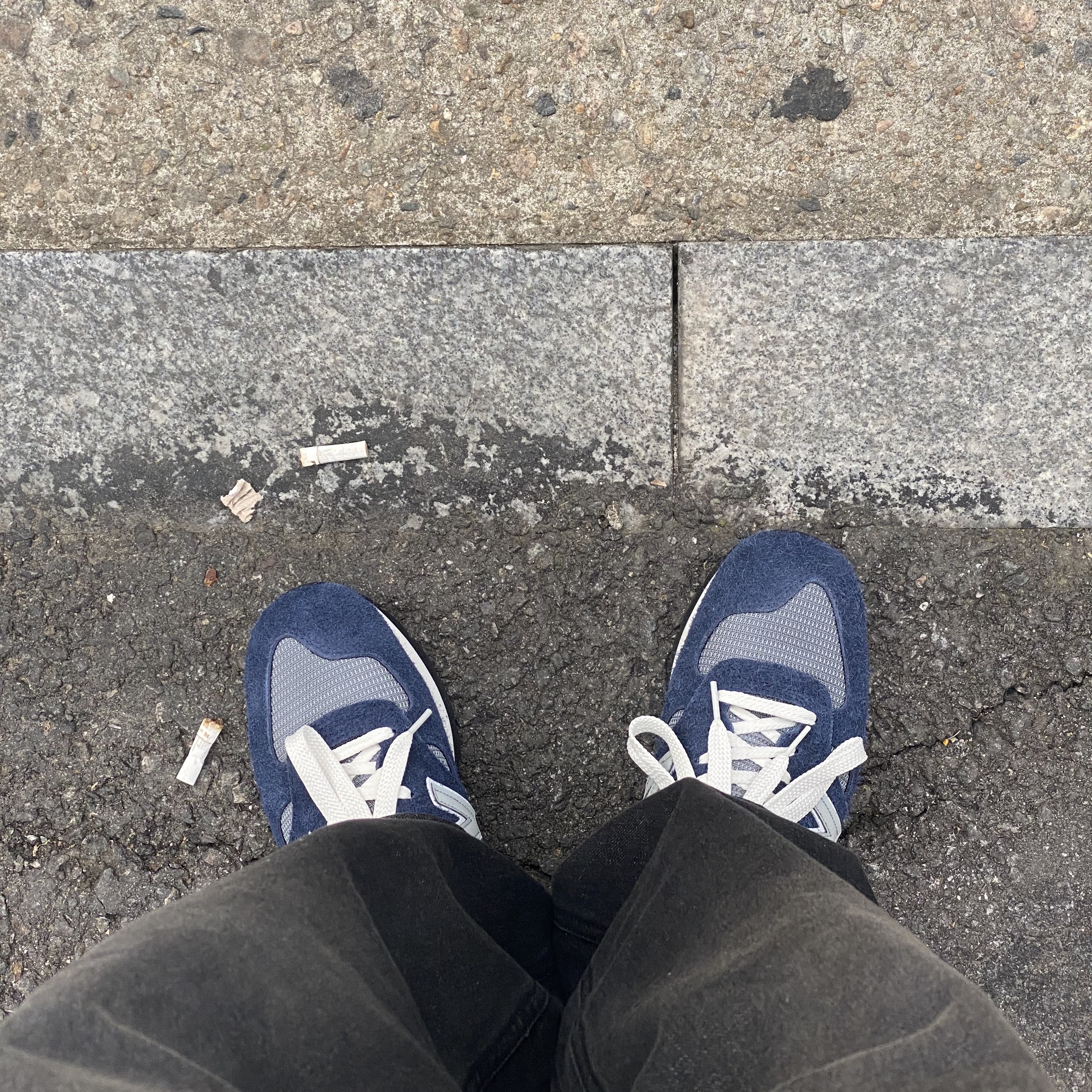 New Balance x Carhartt WIP 990v1 Made in USA Sculpture Center 착용 스타일