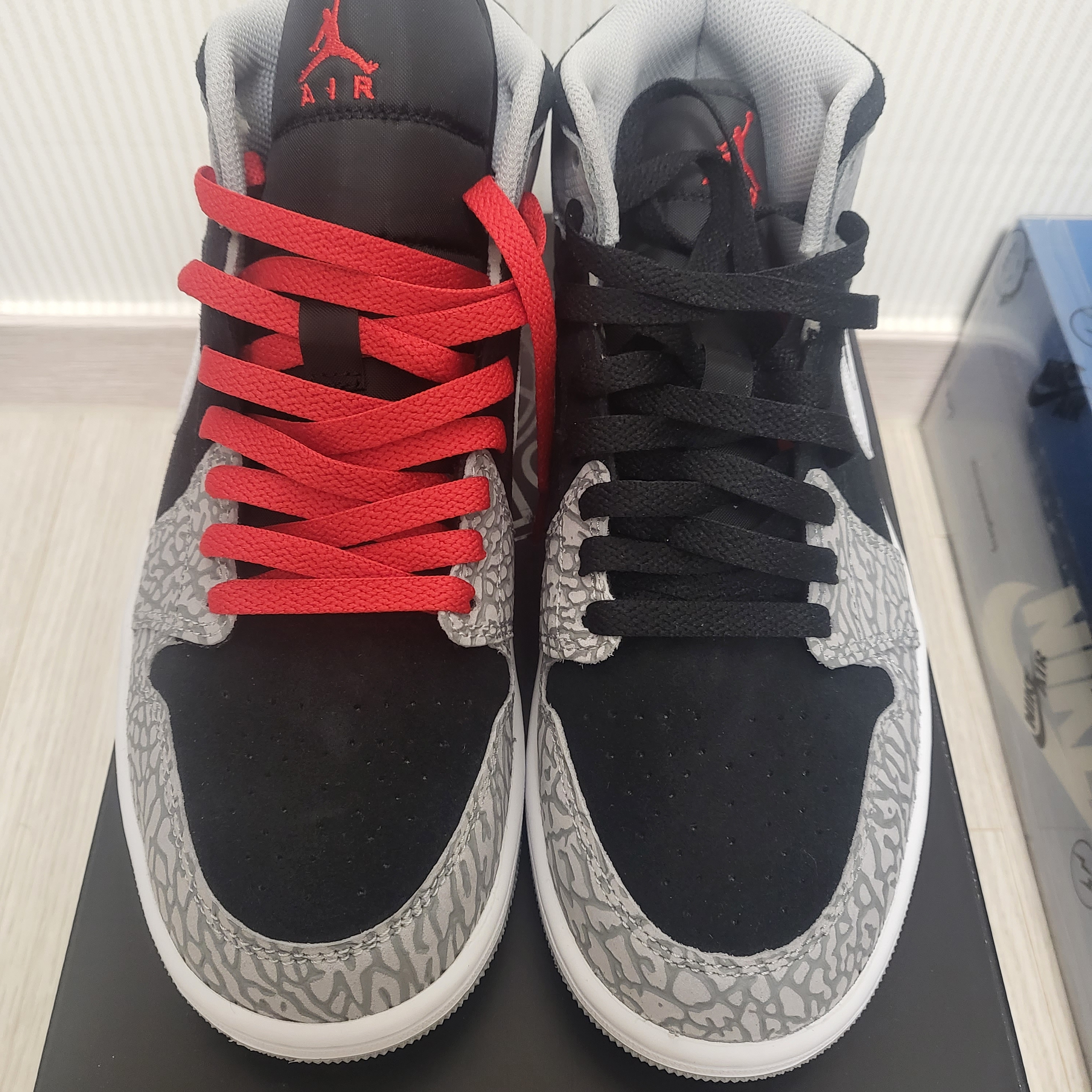 Jordan 1 Mid Elephant Toe 착용 스타일