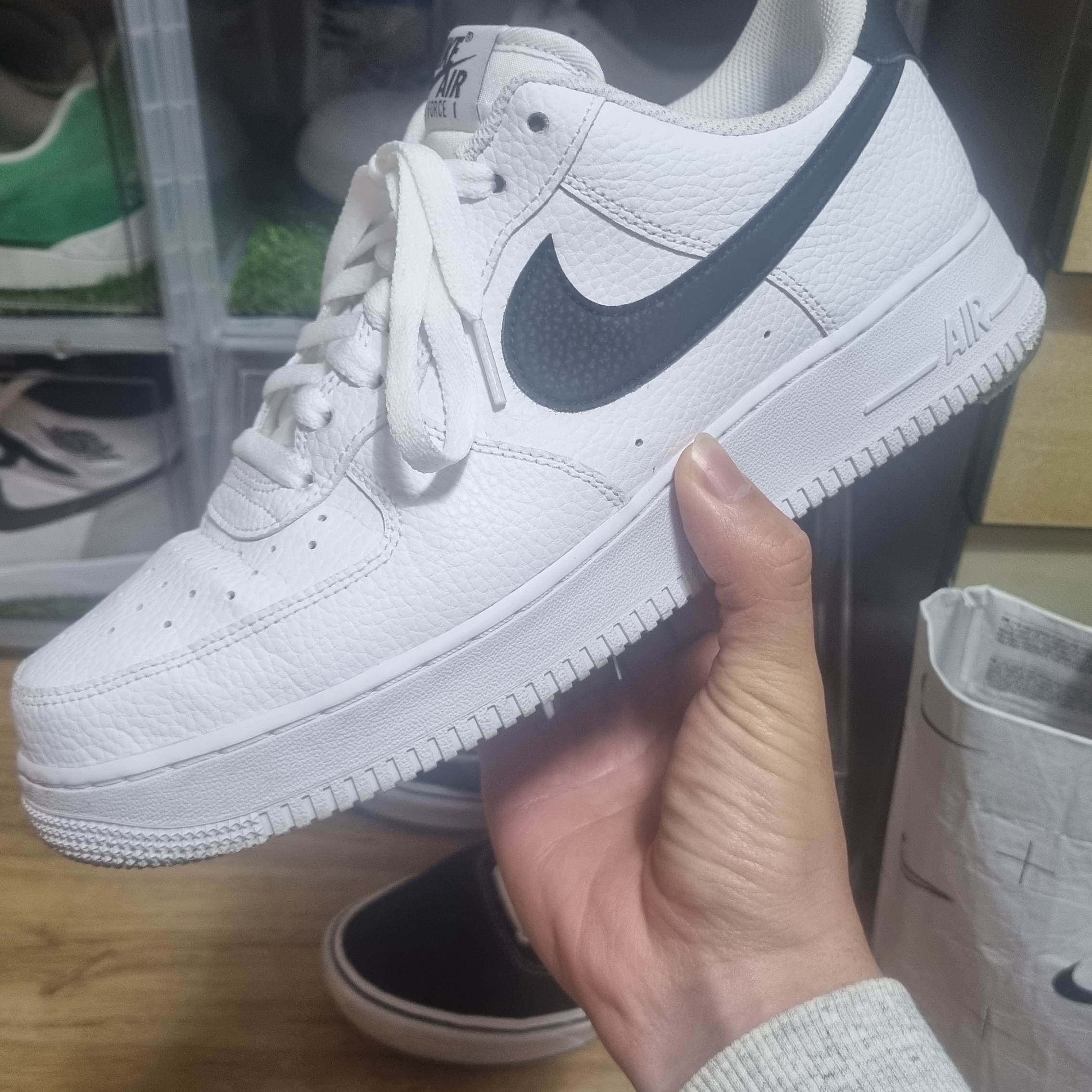 Nike Air Force 1 '07 White Black 착용 스타일 - 1