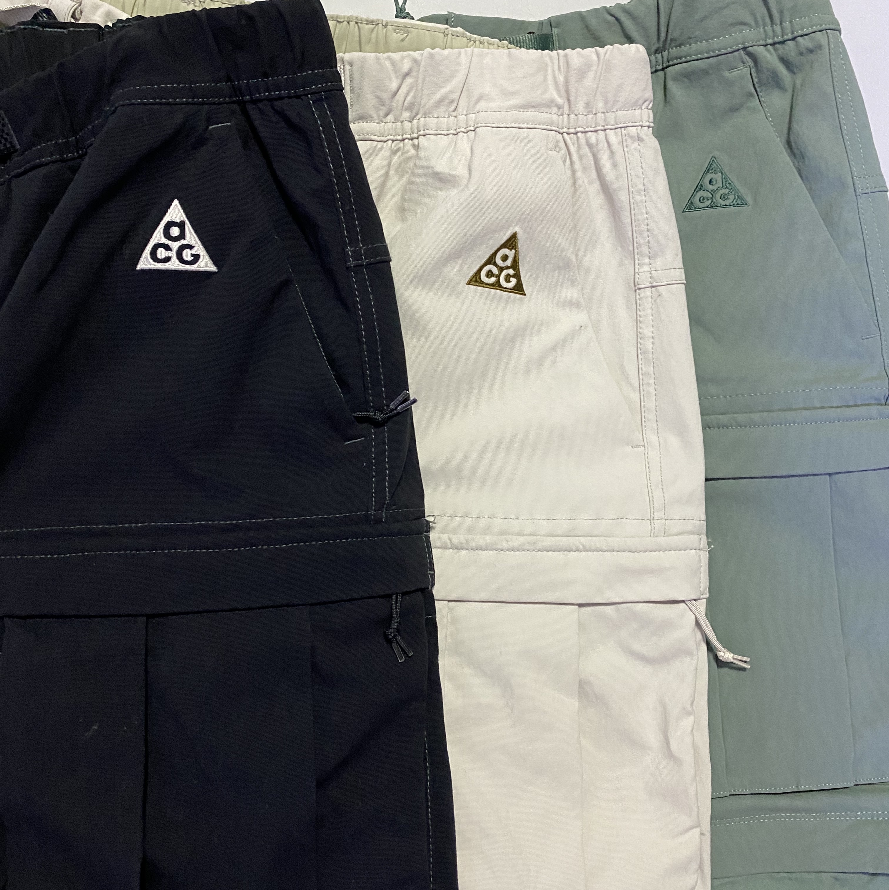 Nike ACG Smith Summit Cargo Pants Black Summit White - Asia, Nike ACG Smith Summit Cargo Pants Light Bone - Asia 착용 스타일