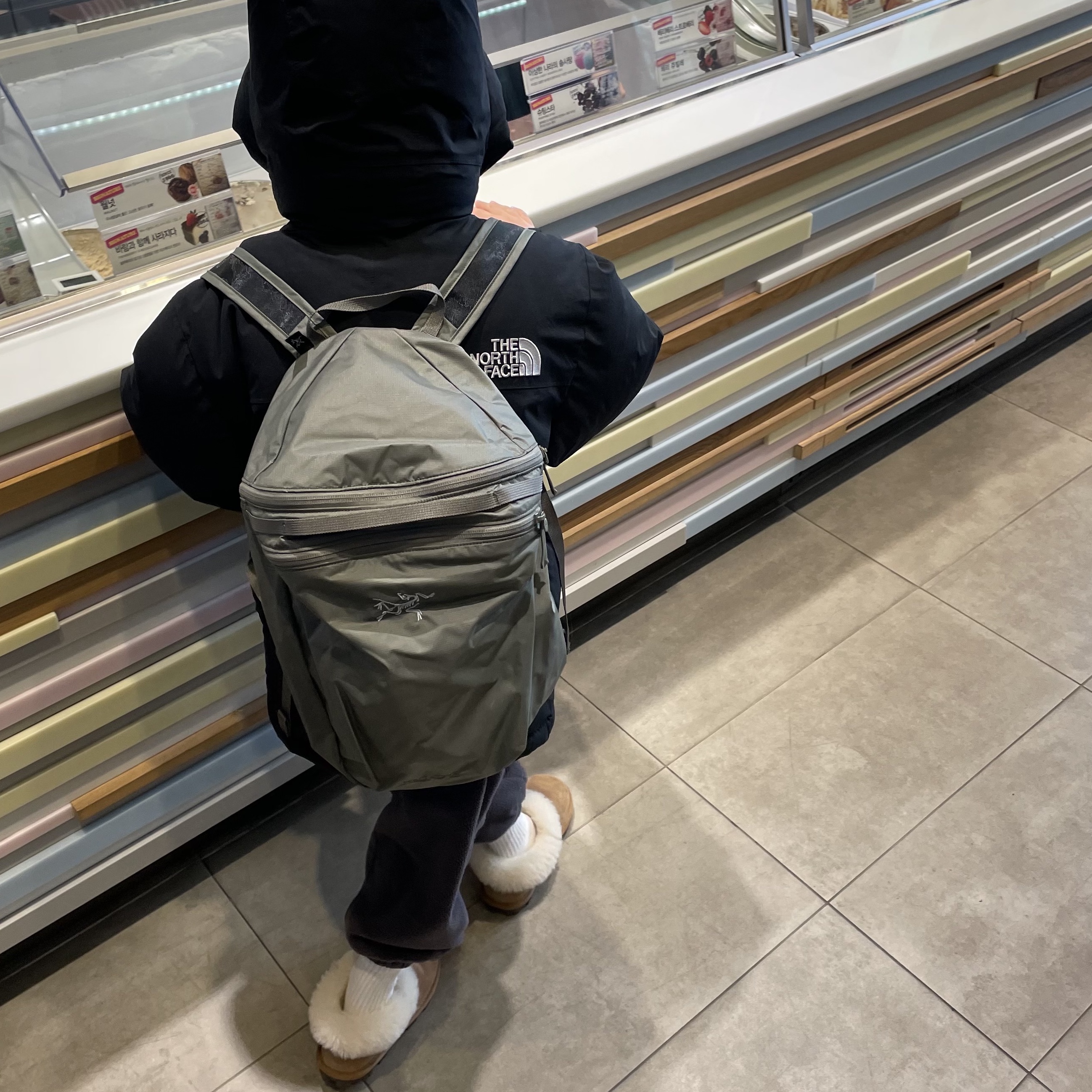 Arc'teryx Heliad 15 Backpack Forage 착용 스타일
