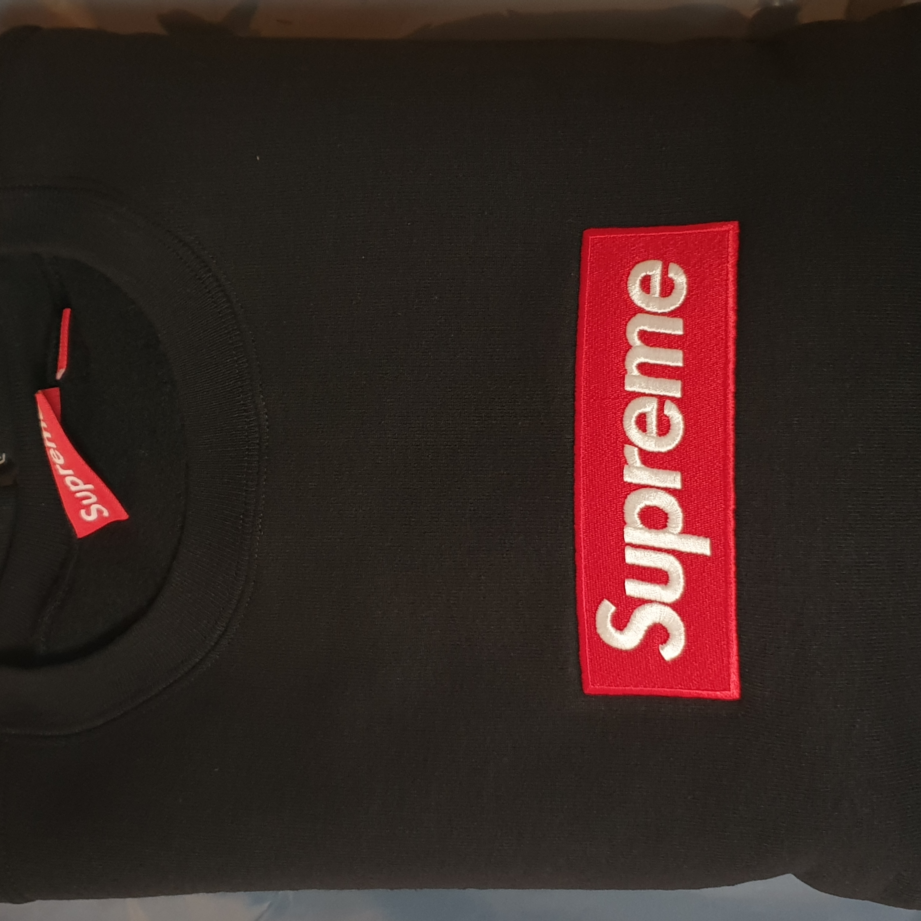 Supreme Box Logo Crewneck Black - 22FW 착용 스타일