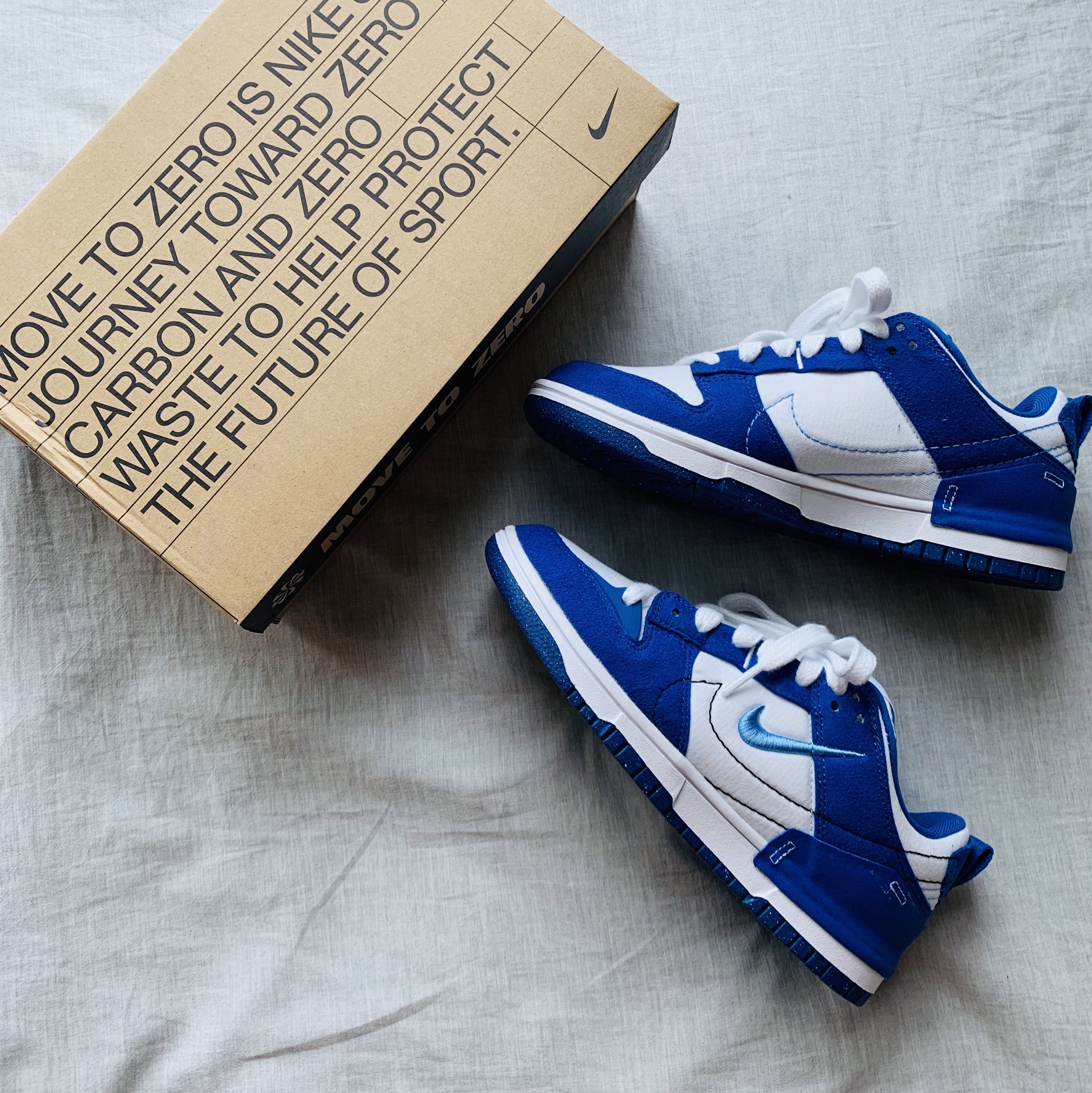 (W) Nike Dunk Low Disrupt 2 White and University Blue 착용 스타일