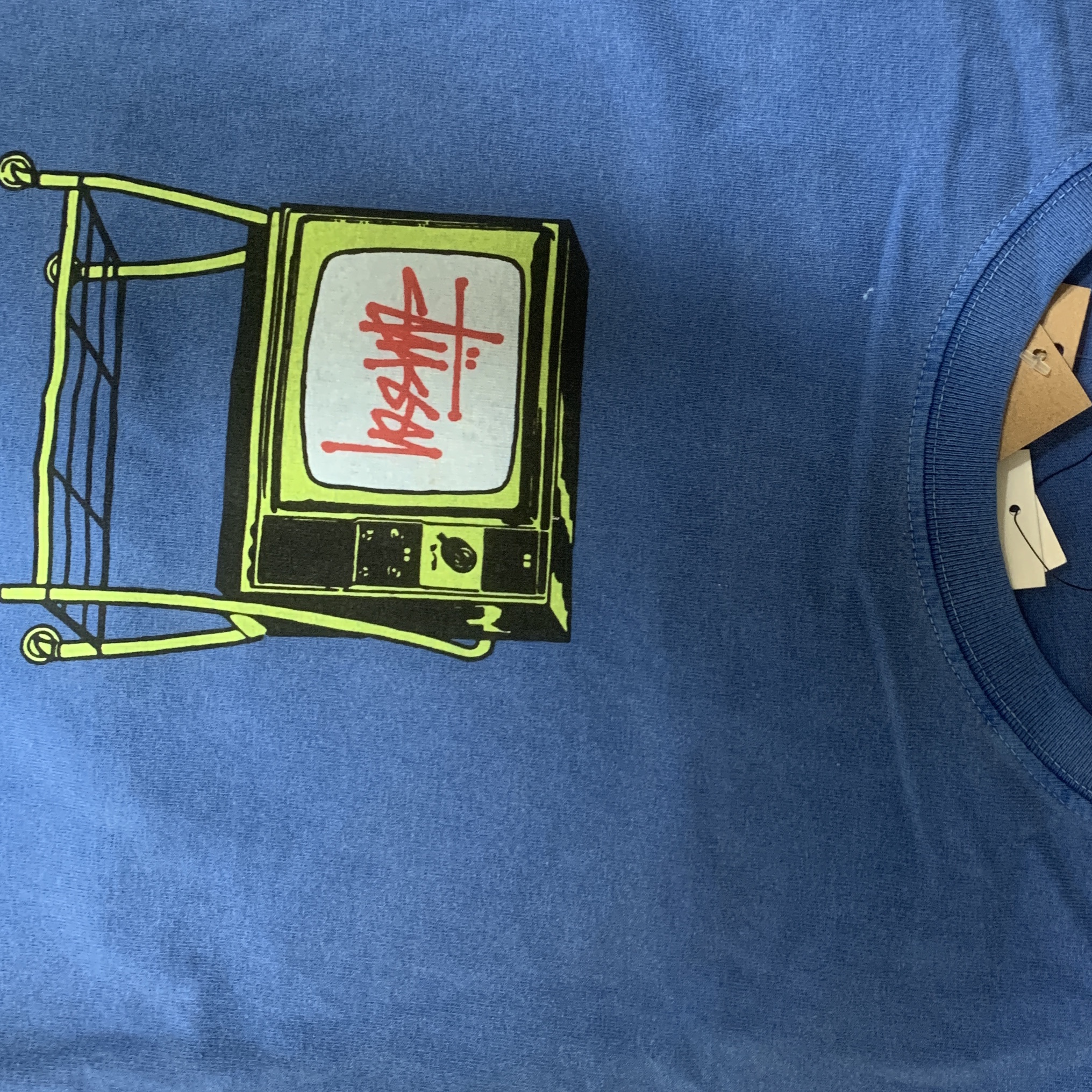 Stussy Rolling TV Pigment Dyed T-Shirt Blue 착용 스타일