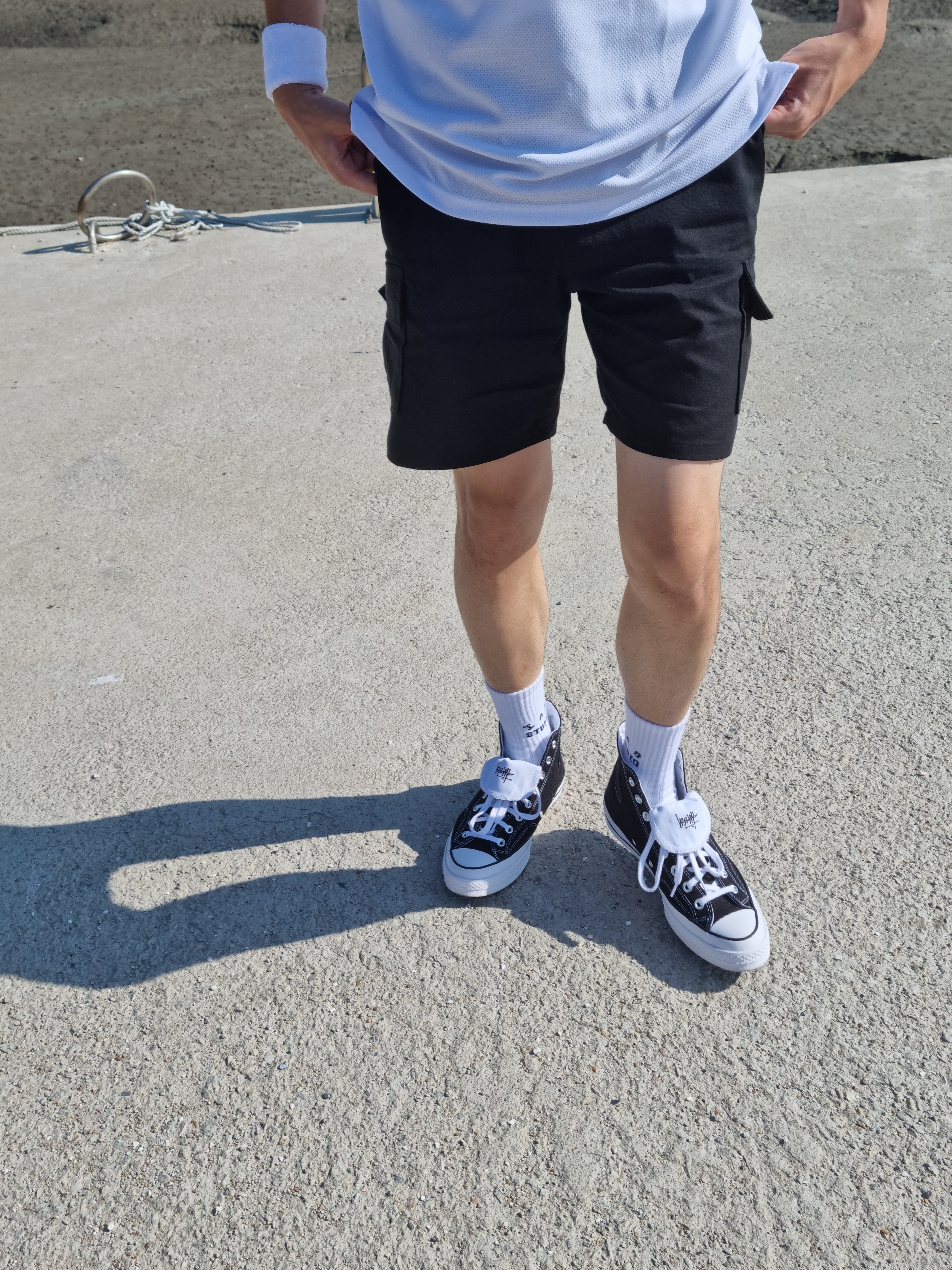 Converse x Stussy Chuck 70 High Black, IAB Studio Socks White Set 착용 스타일 - 2