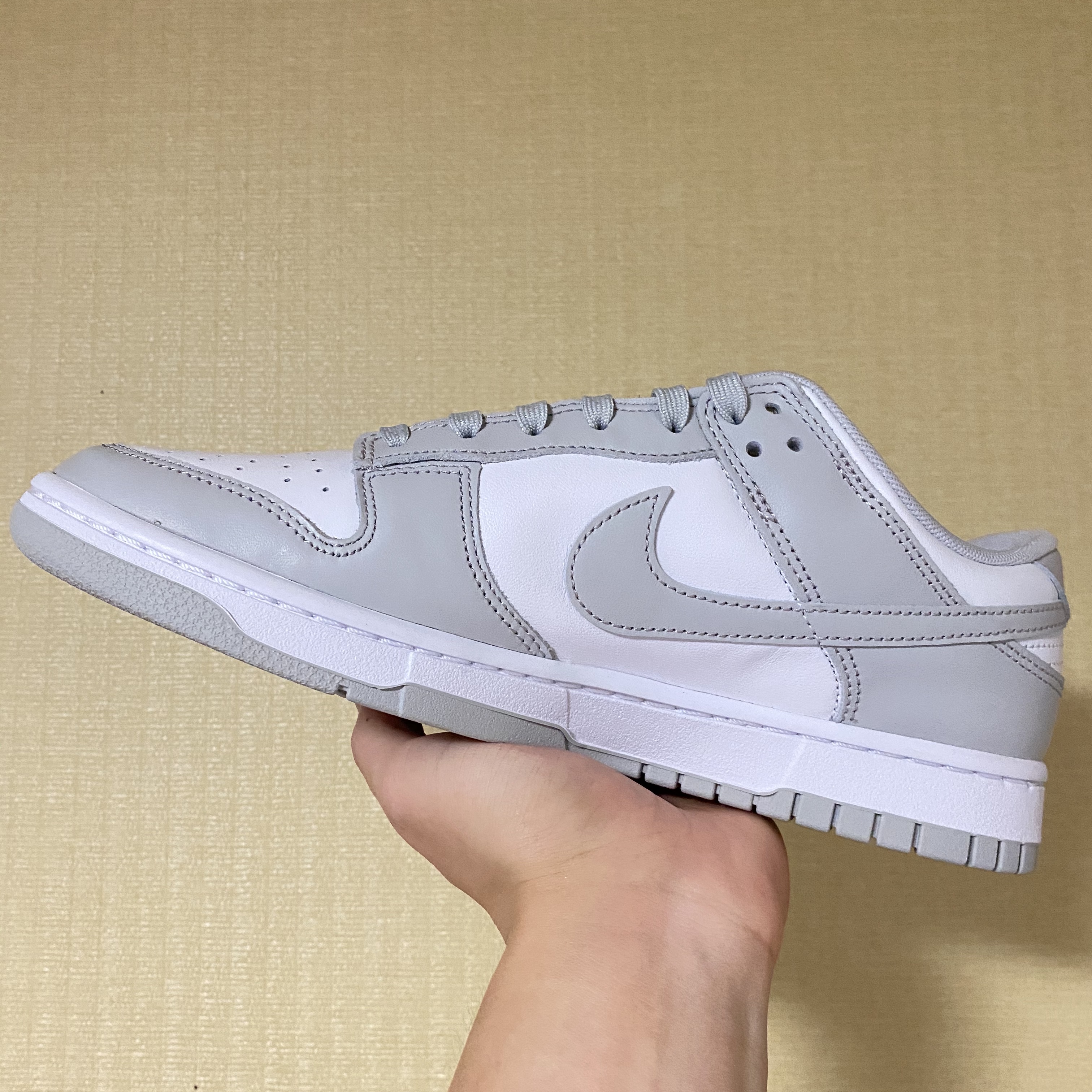 Nike Dunk Low Retro Grey Fog 착용 스타일