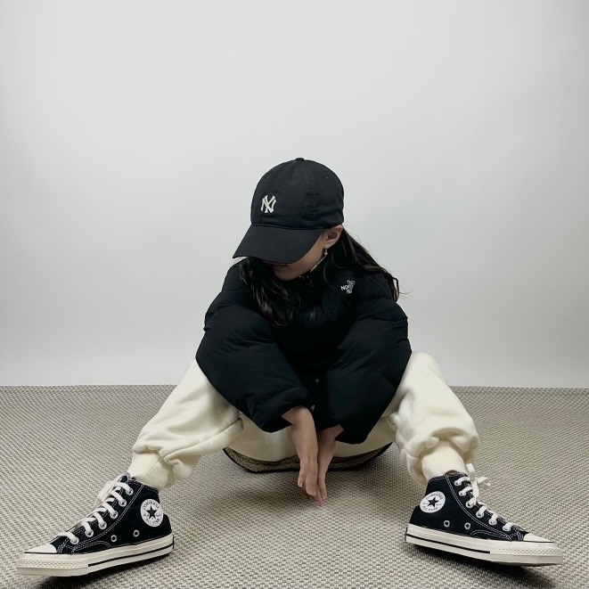 Converse Chuck 70 Hi Black 착용 스타일 - 1