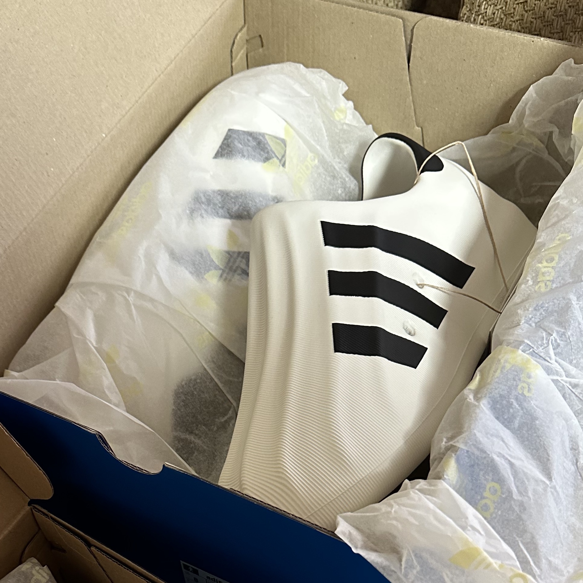 Adidas Adifom Superstar Core White 착용 스타일 - 2