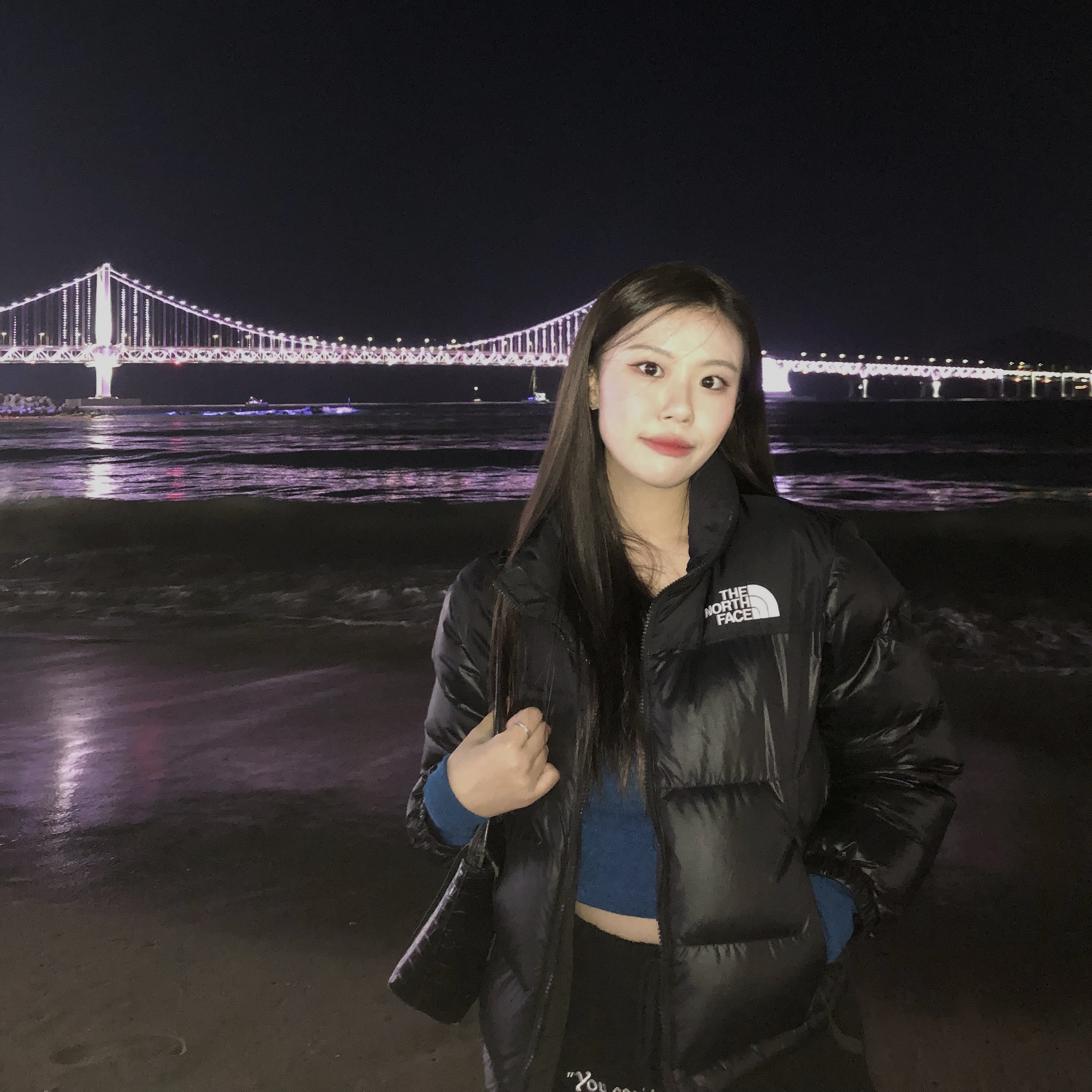(W) The North Face Nuptse Hybrid Down Ball Jacket Black, Adidas Puffylette Core Black 착용 스타일 - 1