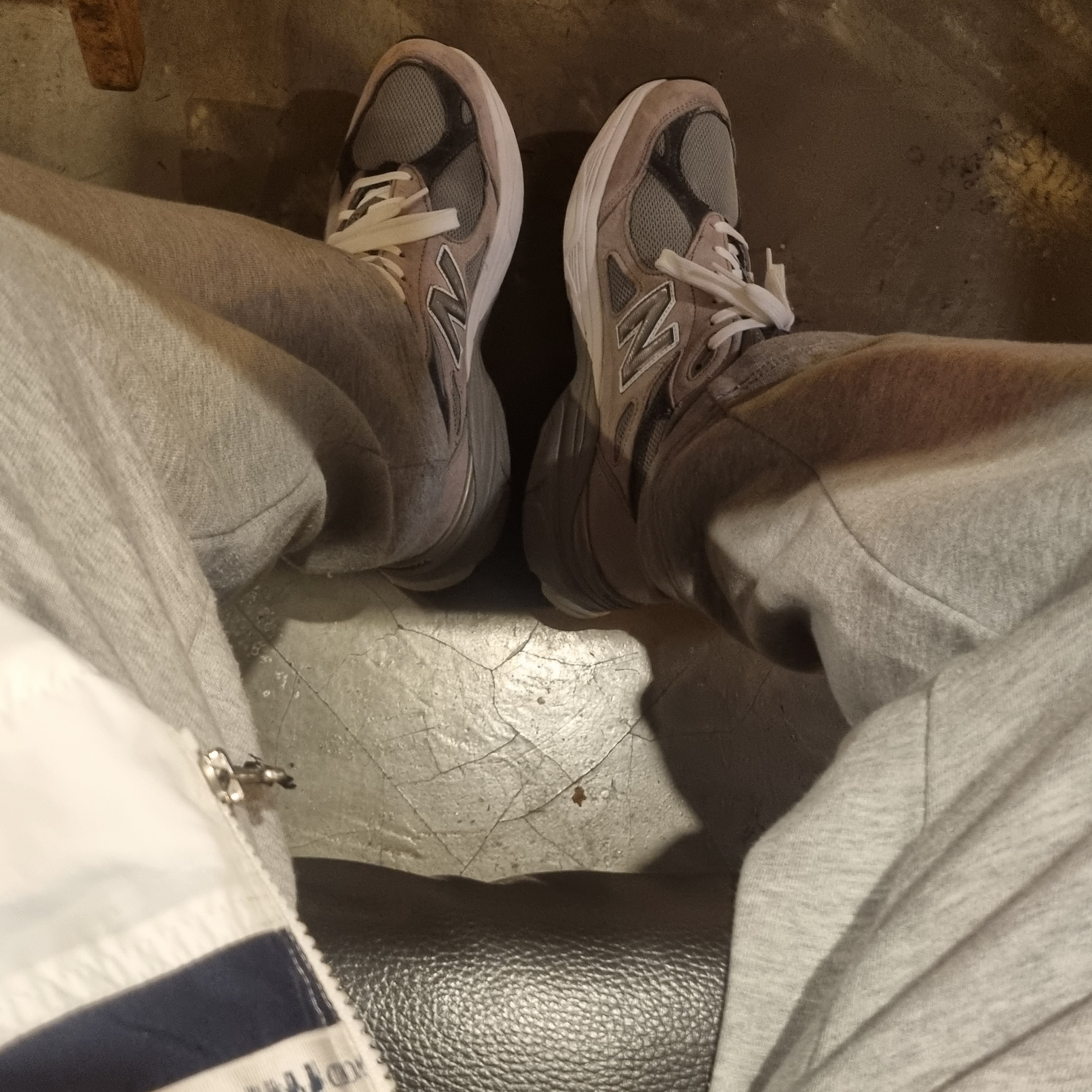 New Balance 990v3 Made in USA Grey - D Standard 착용 스타일 - 2