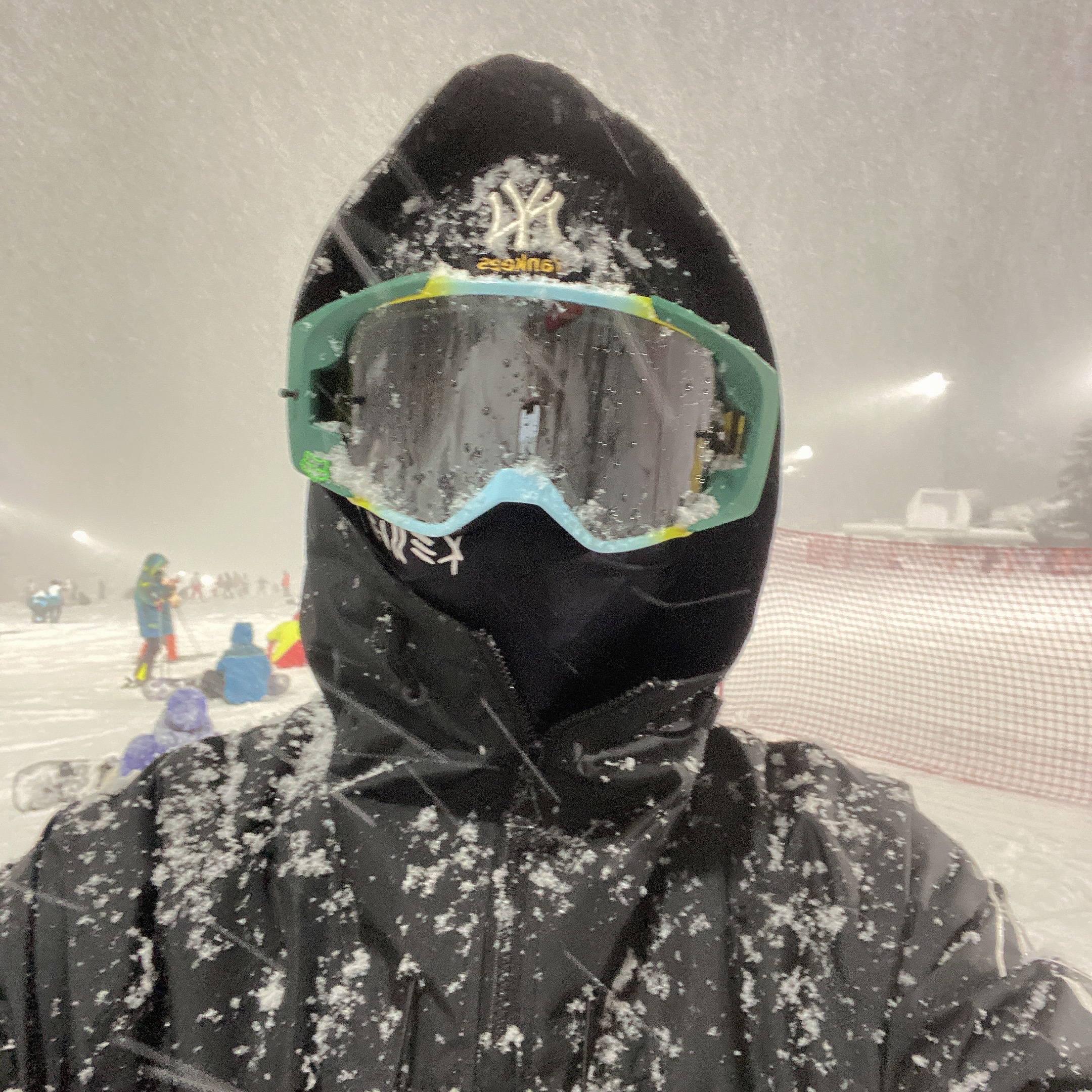 Supreme x Honda x Fox Racing Vue Goggle Moss - 19FW 착용 스타일 - 1
