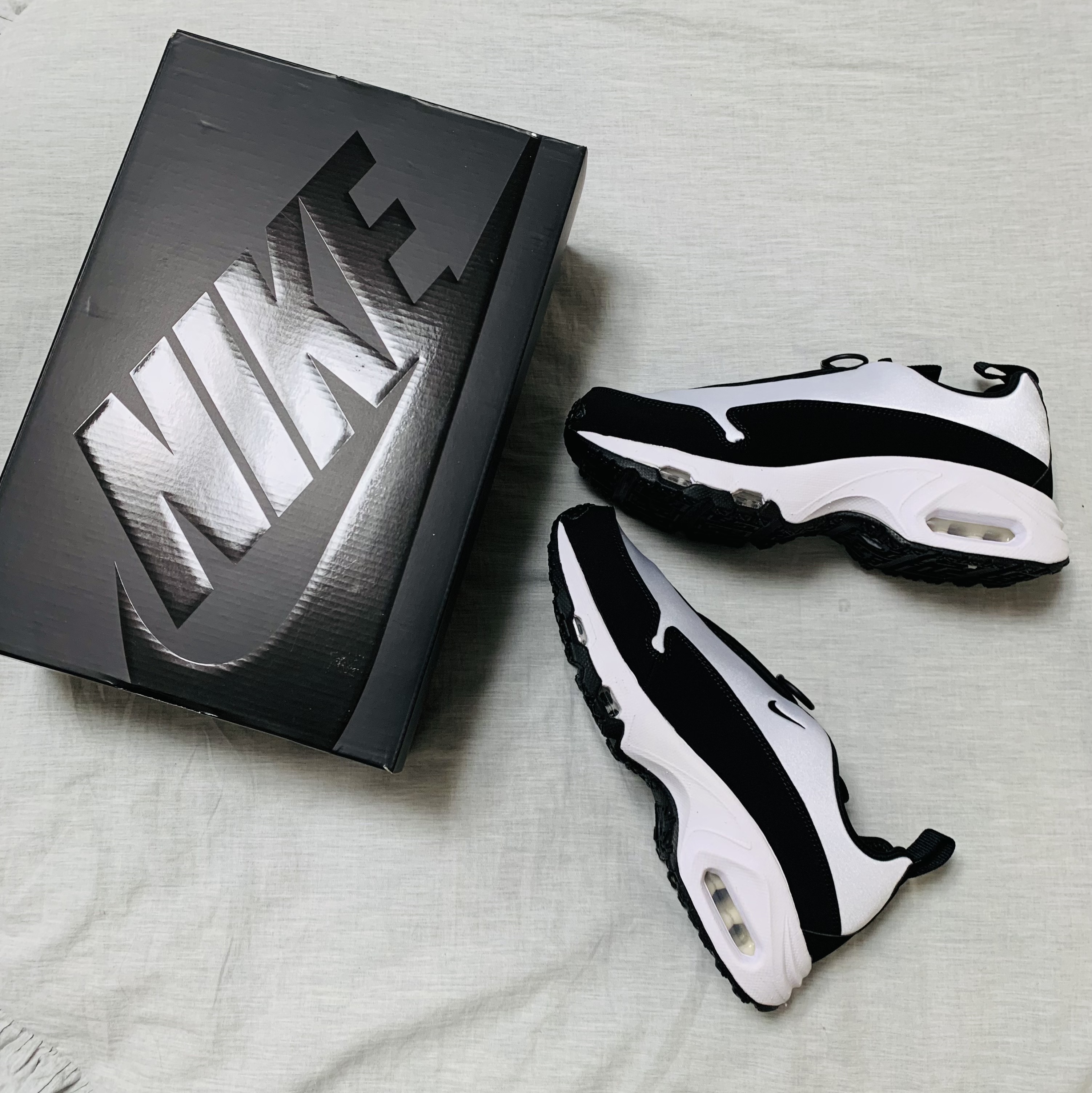 Nike x Comme des Garcons Homme Plus Air Max Sunder SP White Black 착용 스타일