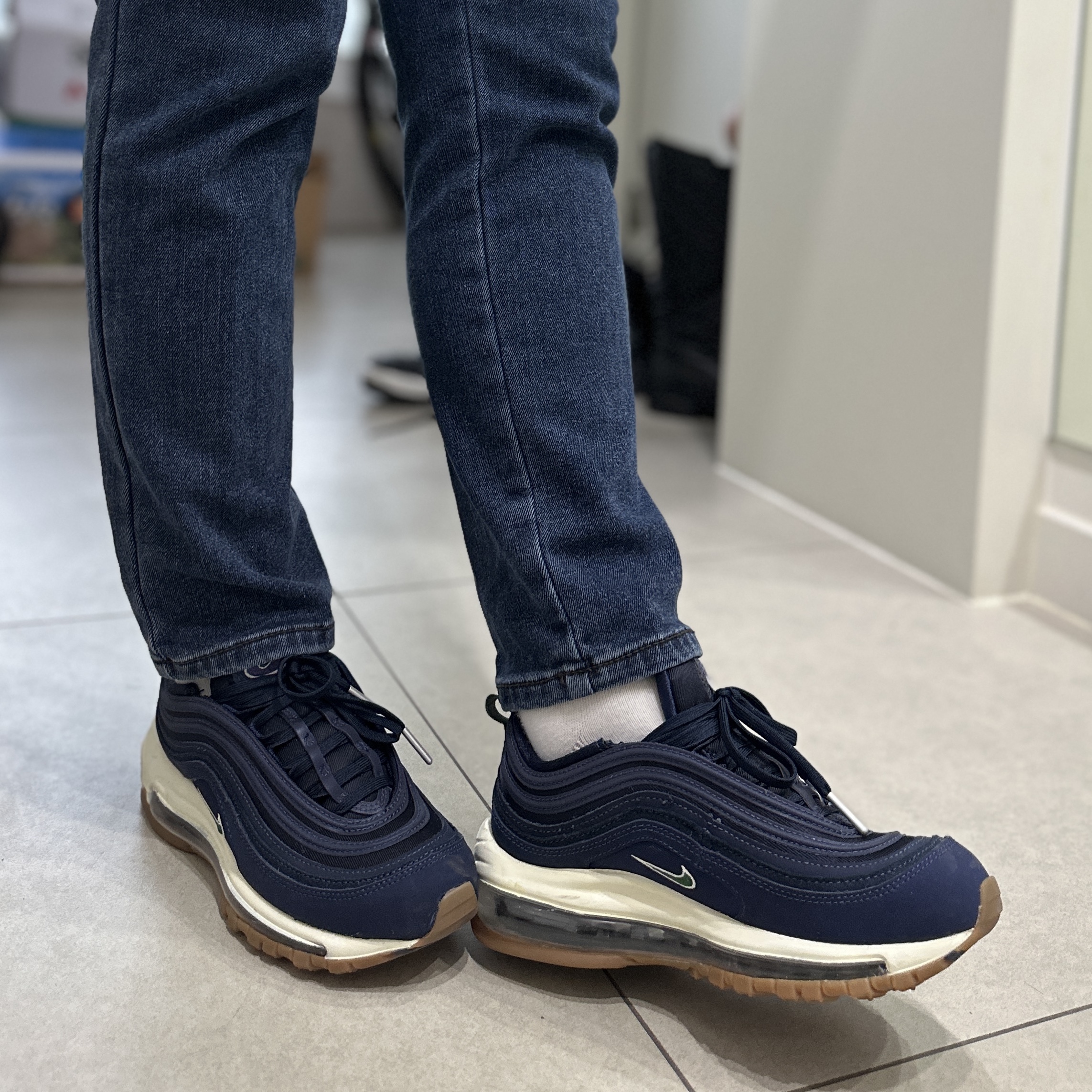 (W) Nike Air Max 97 QS Gorge Green 착용 스타일 - 1