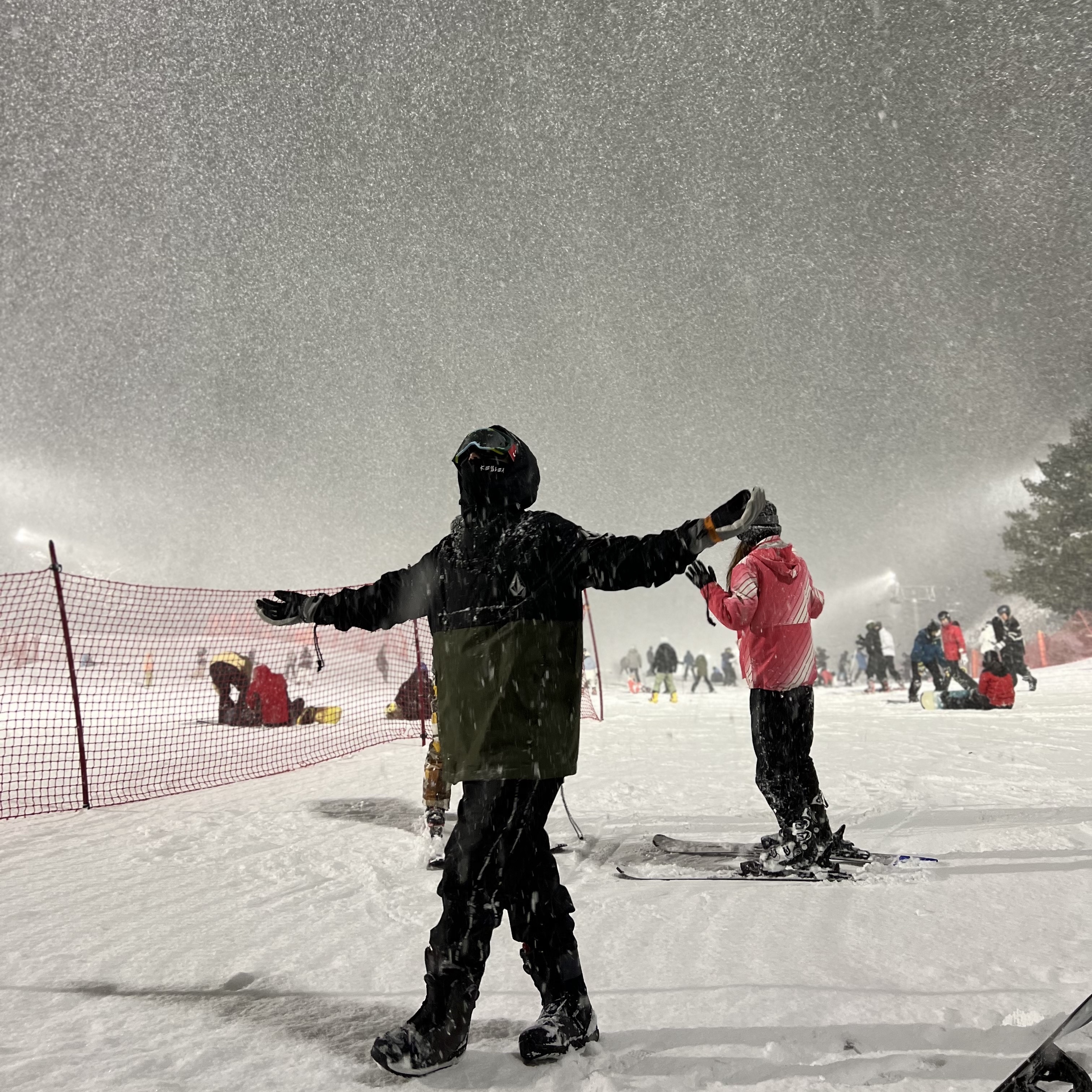 Supreme x Honda x Fox Racing Vue Goggle Moss - 19FW 착용 스타일 - 4
