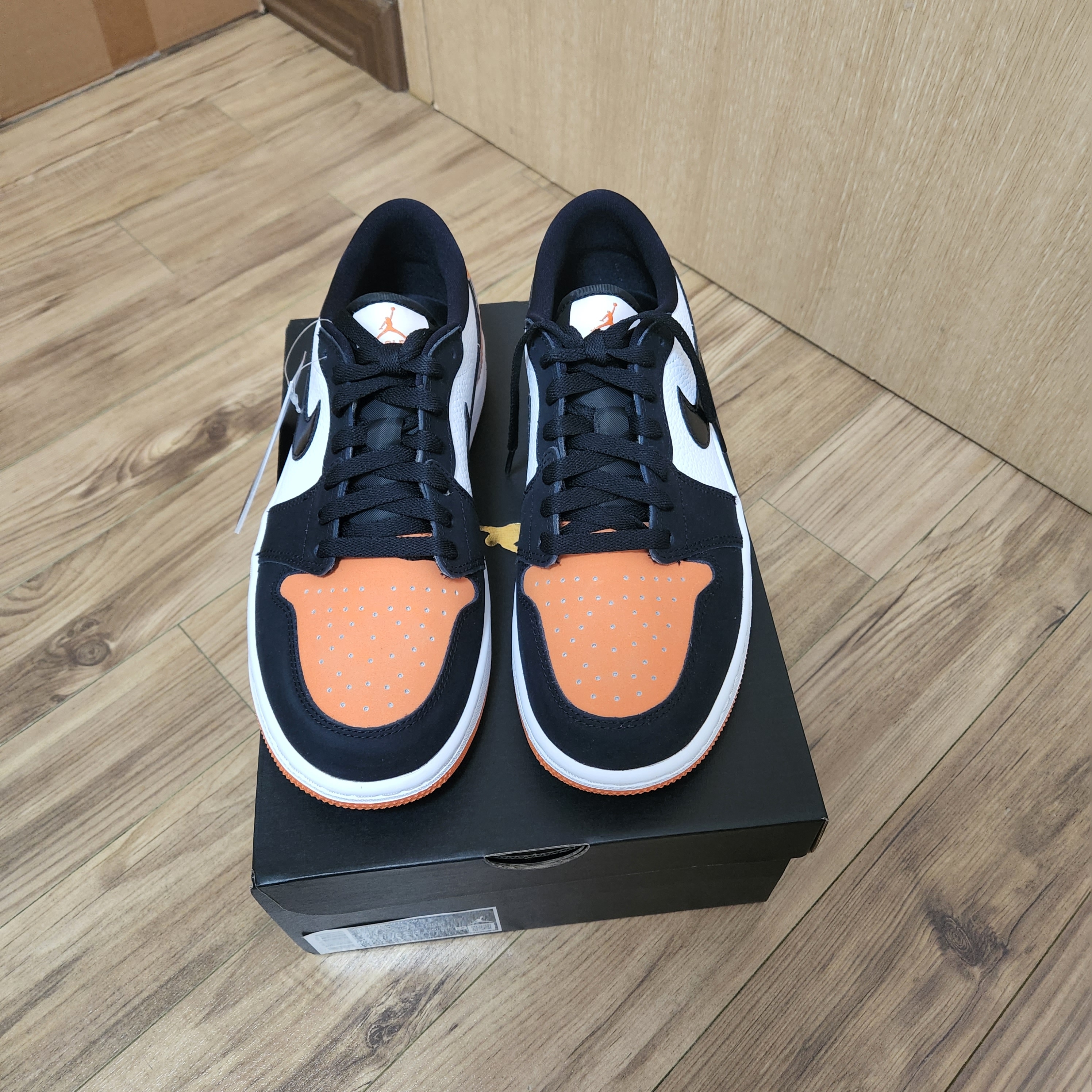Jordan 1 Low Golf Starfish 착용 스타일 - 3