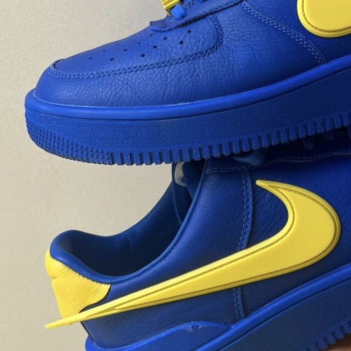 Nike x Ambush Air Force 1 Low SP Game Royal and Vivid Sulfur 착용 스타일