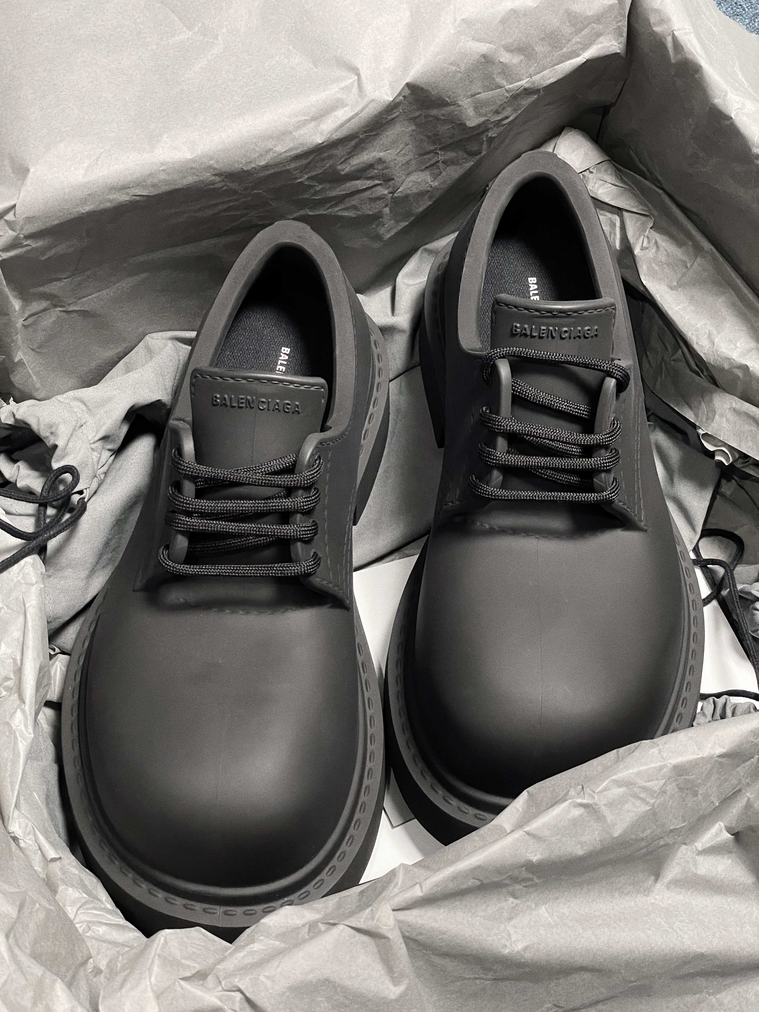 Balenciaga Steroid Derby Black 착용 스타일 - 2