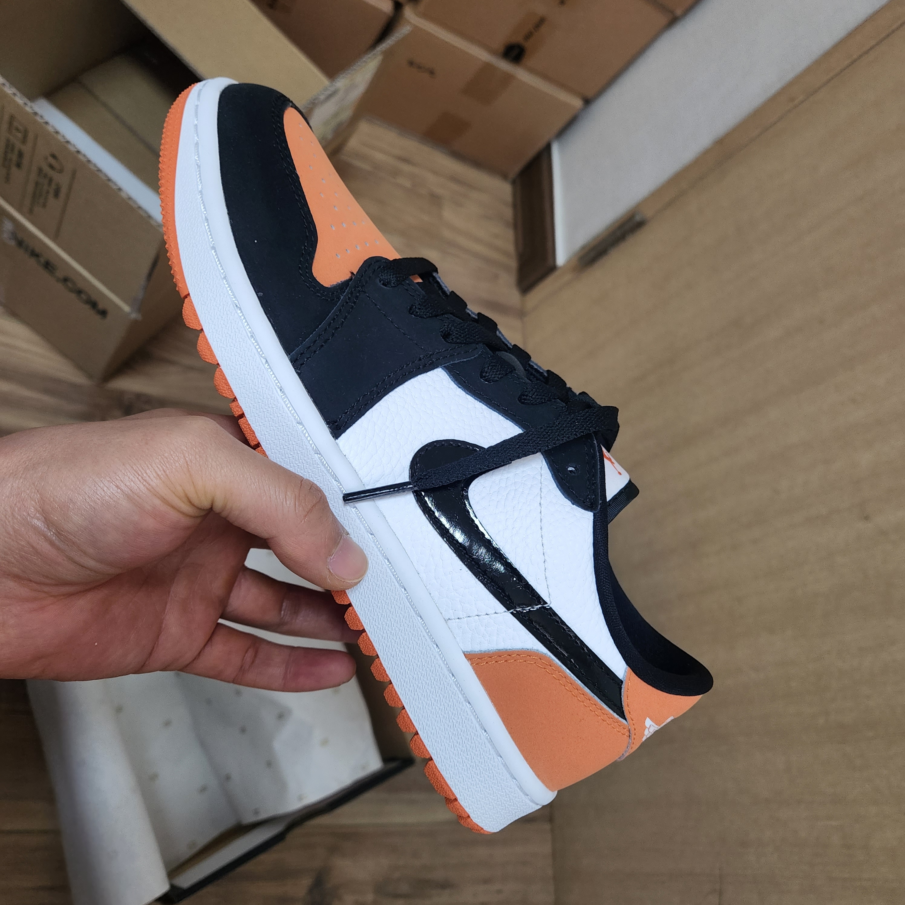 Jordan 1 Low Golf Starfish 착용 스타일 - 2