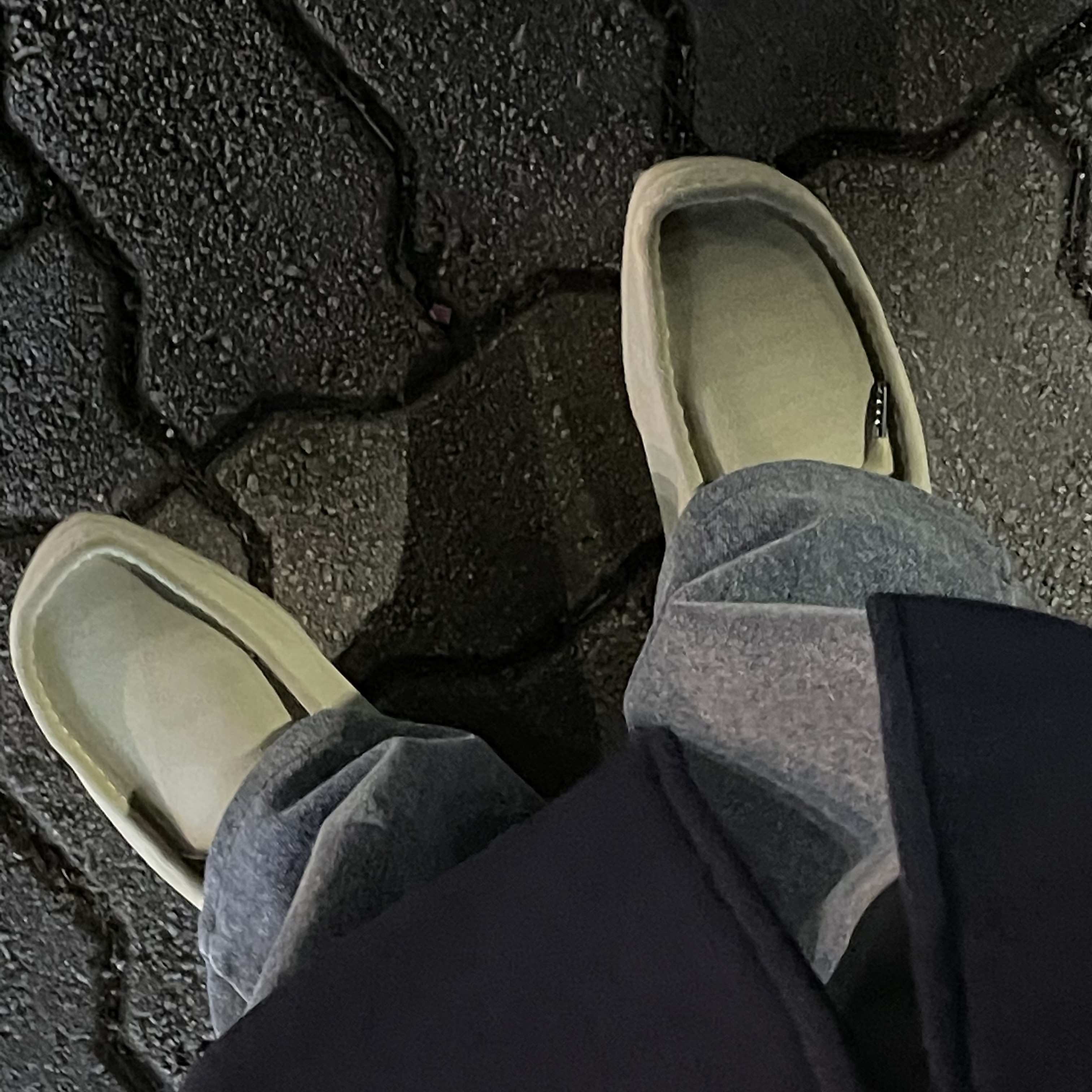 Clarks Wallabee Maple Suede 착용 스타일