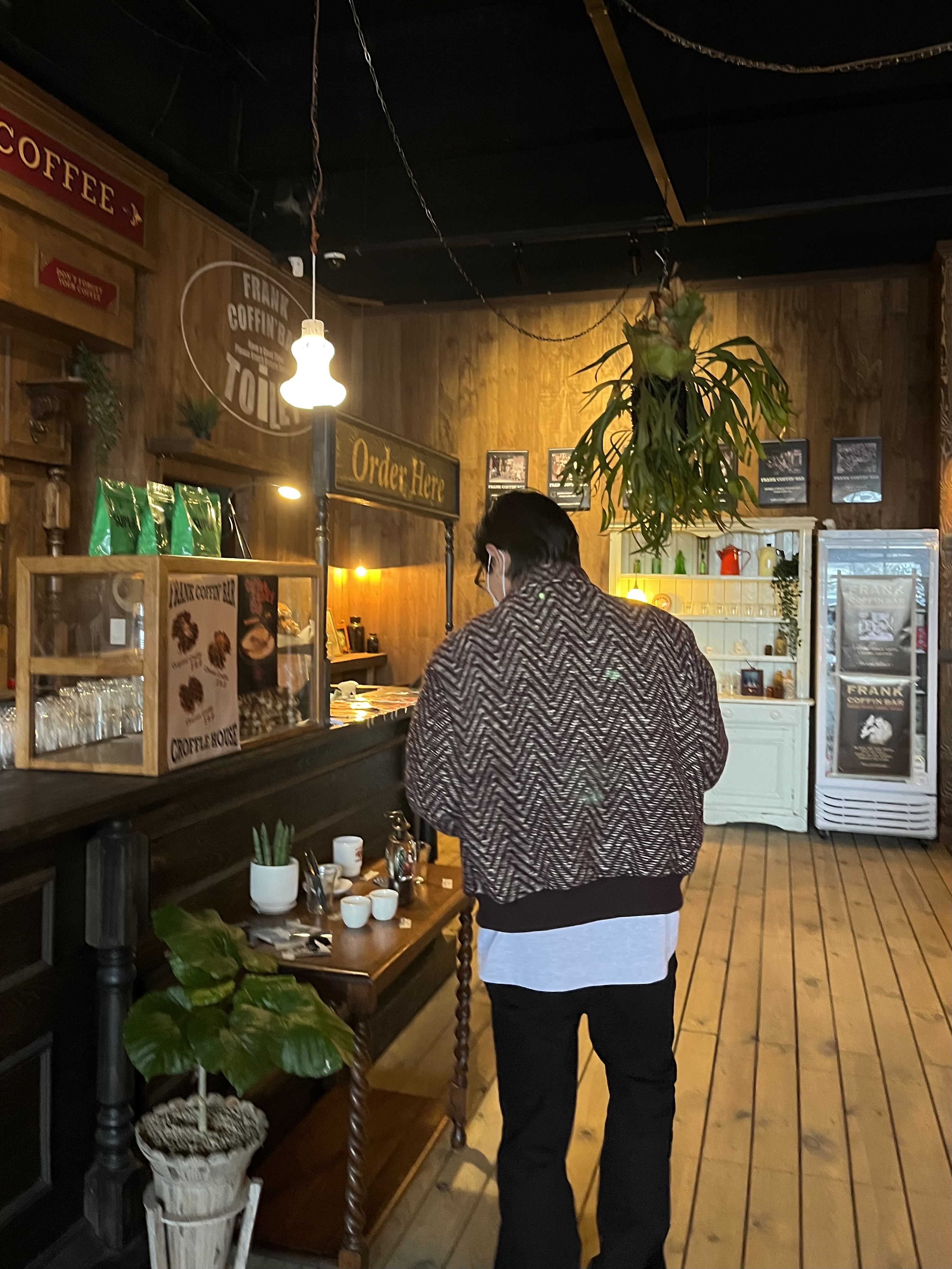 Adidas x BAPE Superstar 80s Core Black Off White, [KREAM 단독] STU Layered Paneled Short Jacket Light Beige 착용 스타일 - 2