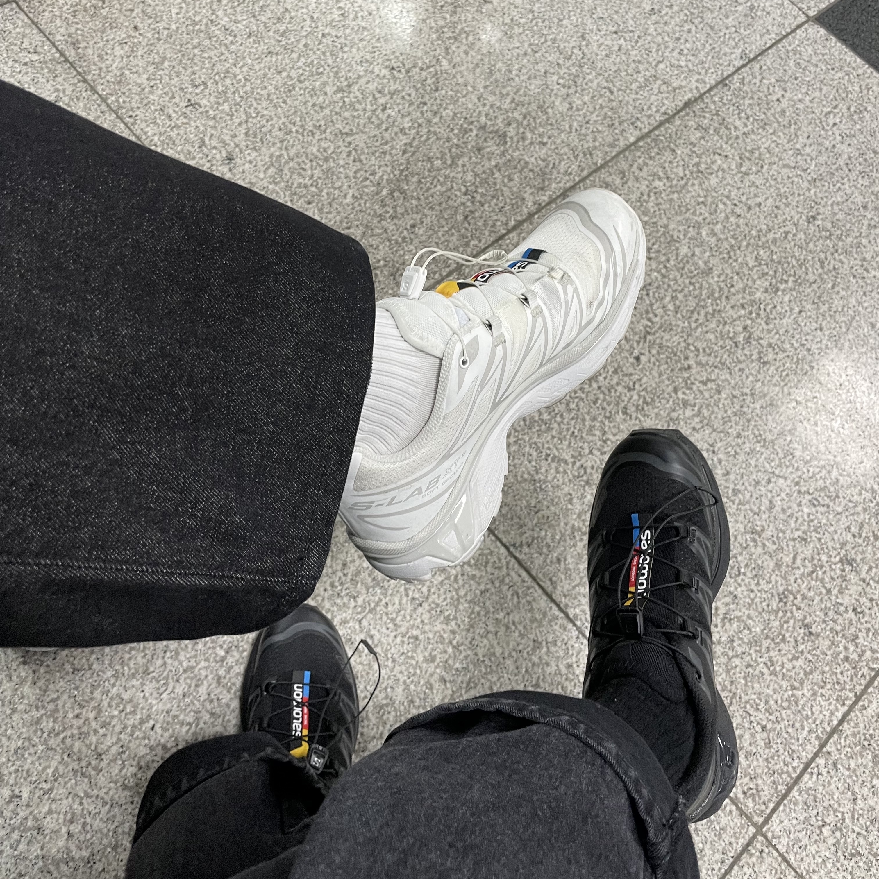 Salomon XT-6 ADV Black 착용 스타일